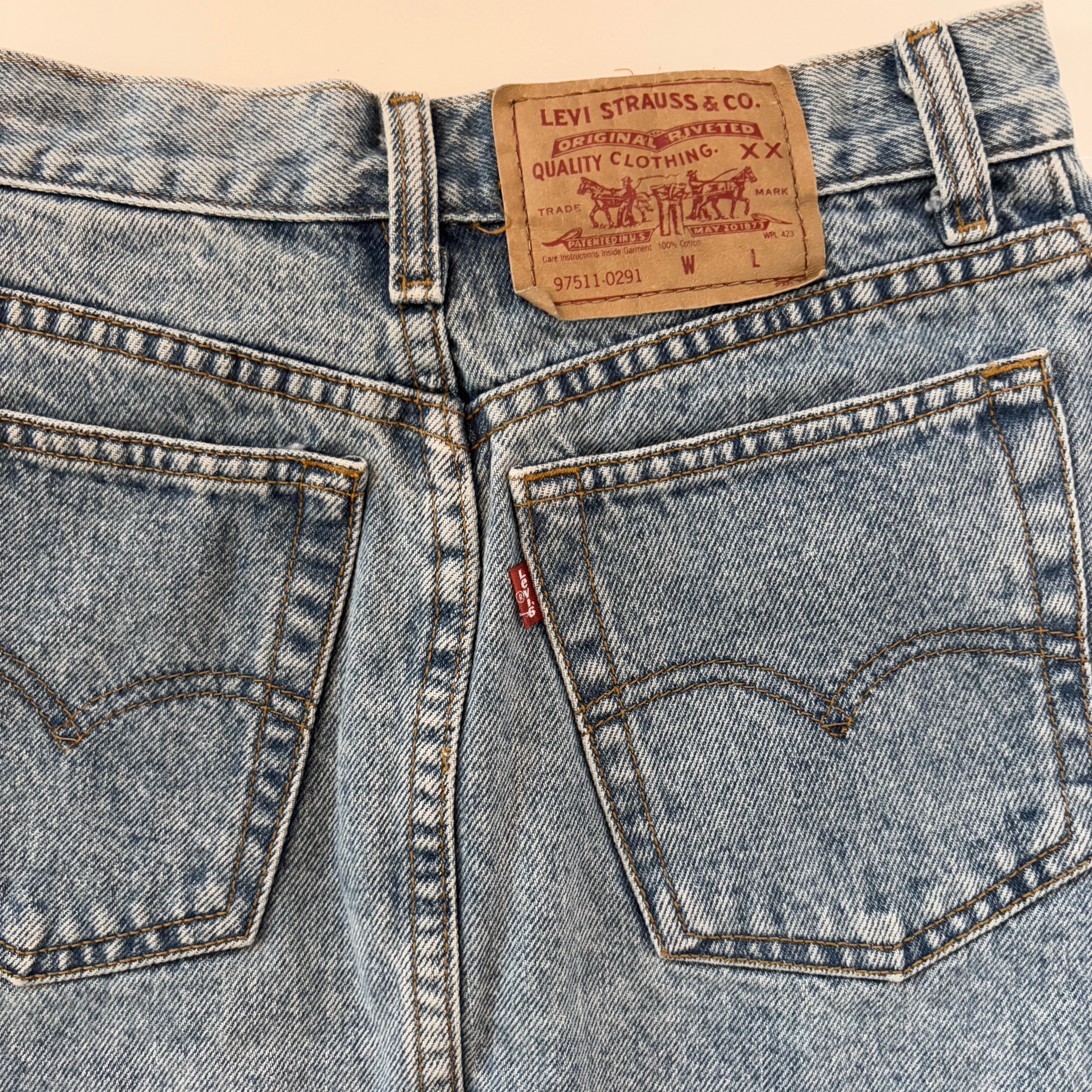 Levi's 80s Denim Skirt (XS) – Holy Thrift