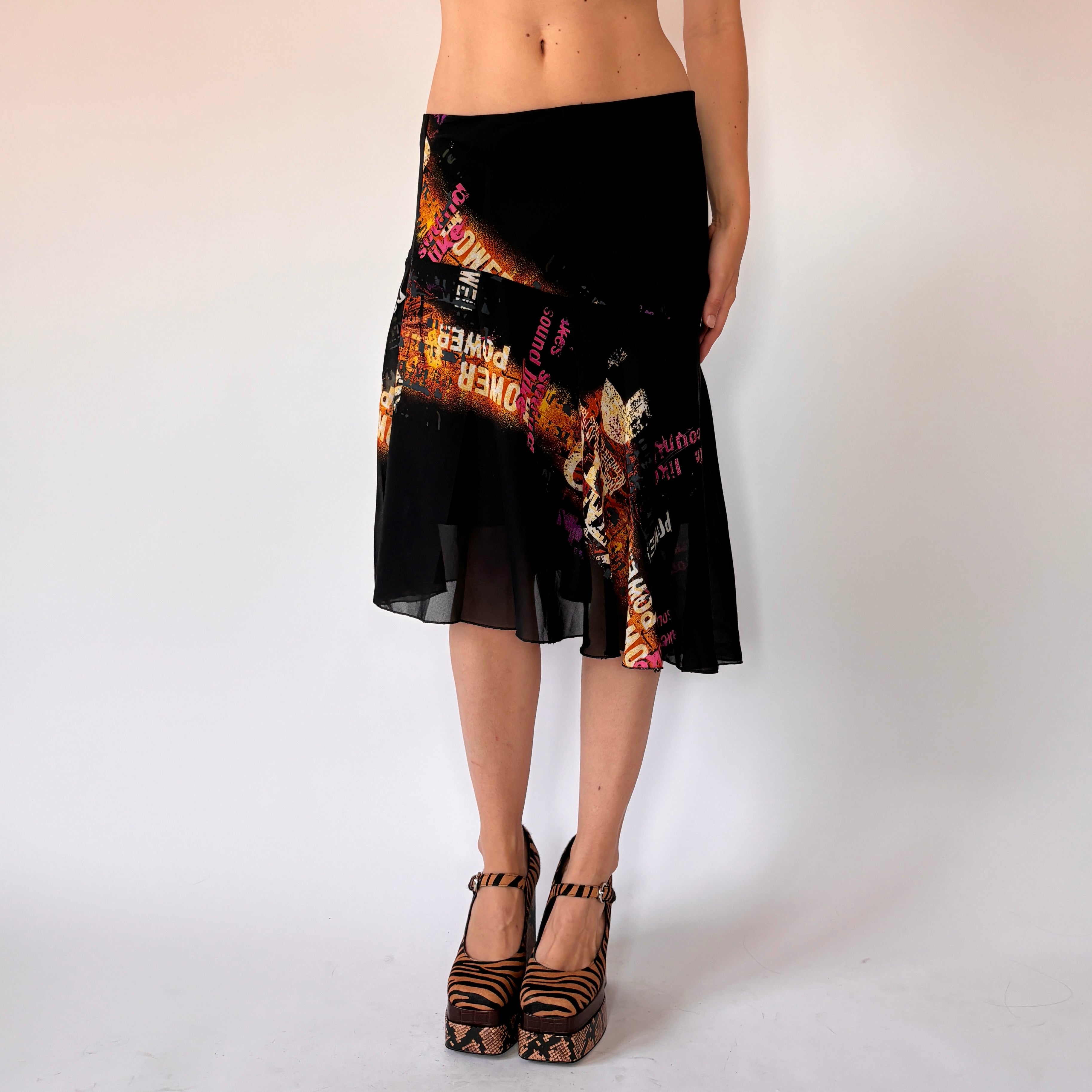 Y2K Graphic Print Midi  (M)