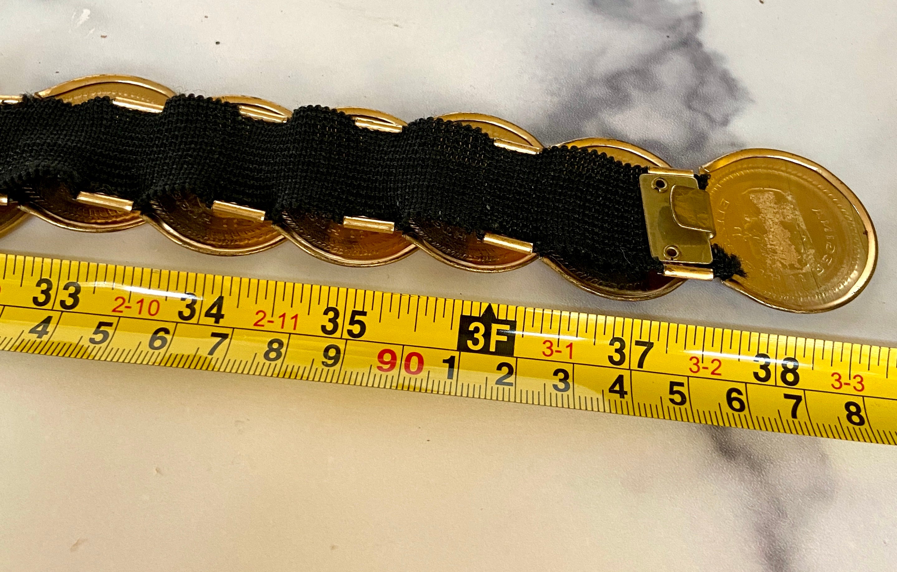 Queen vintage gold belt