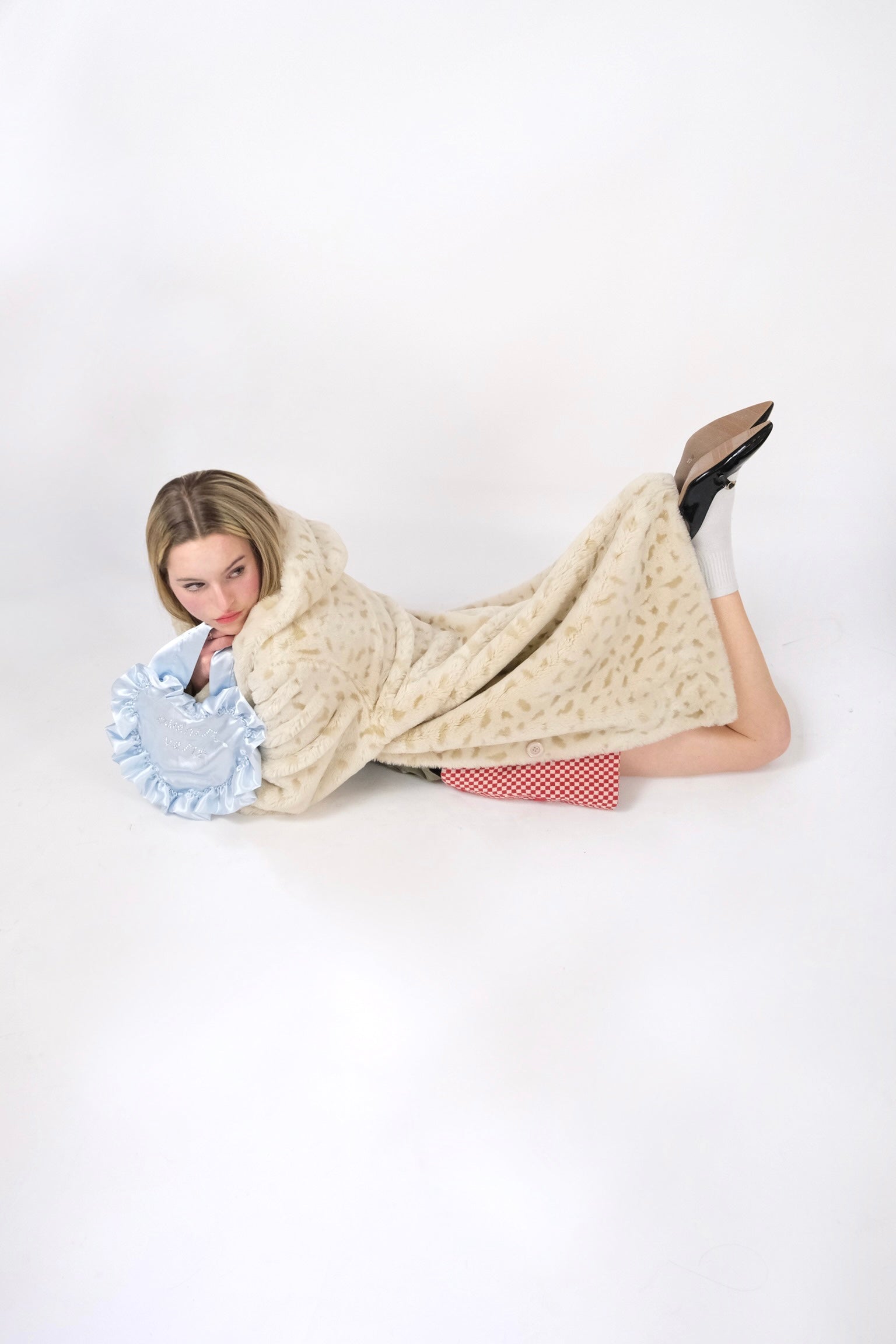 Vanilla Cream Faux Fur Coat (S)