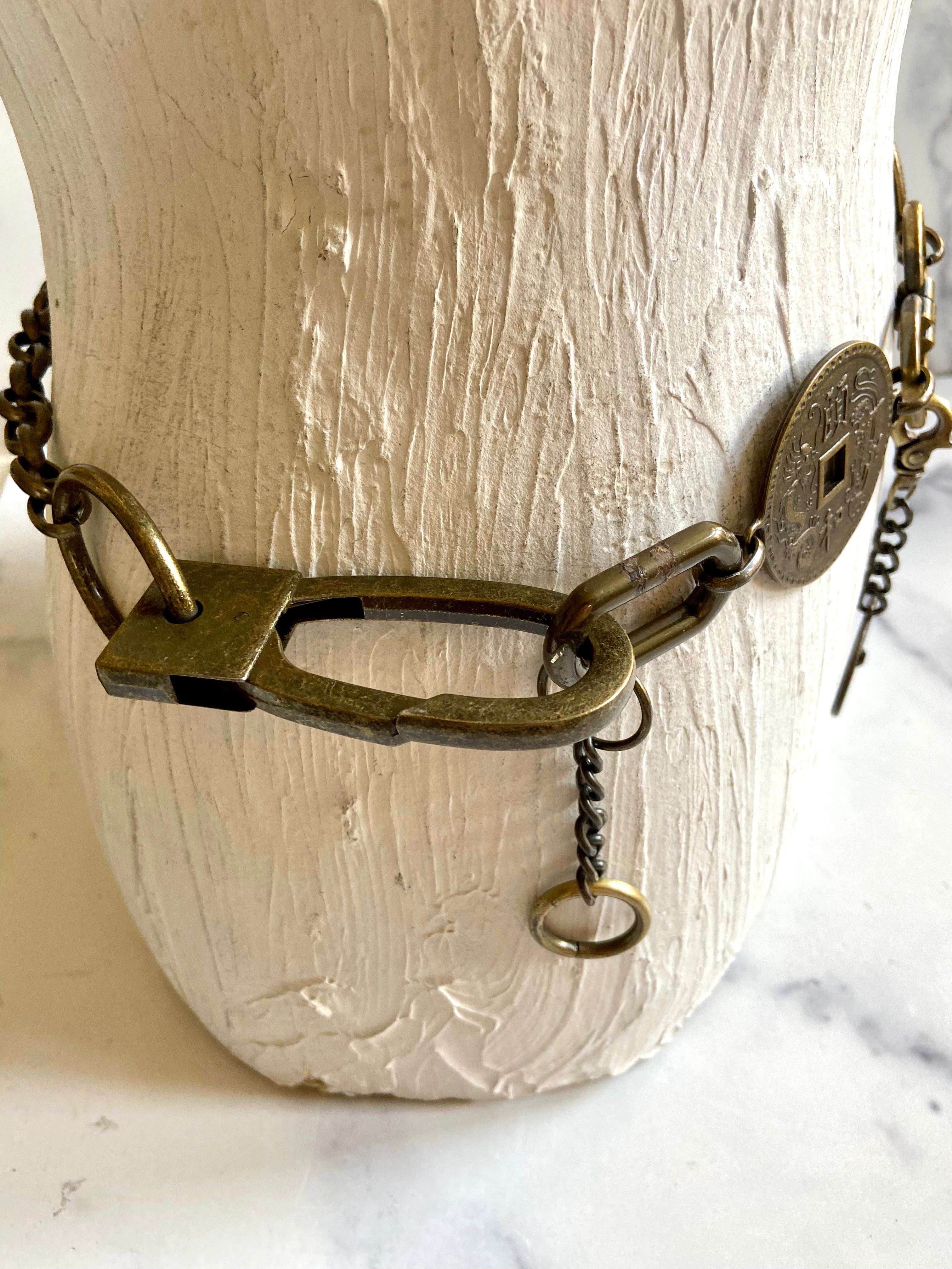 Heavy duty chunky chain belt