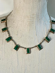 Blues tone choker