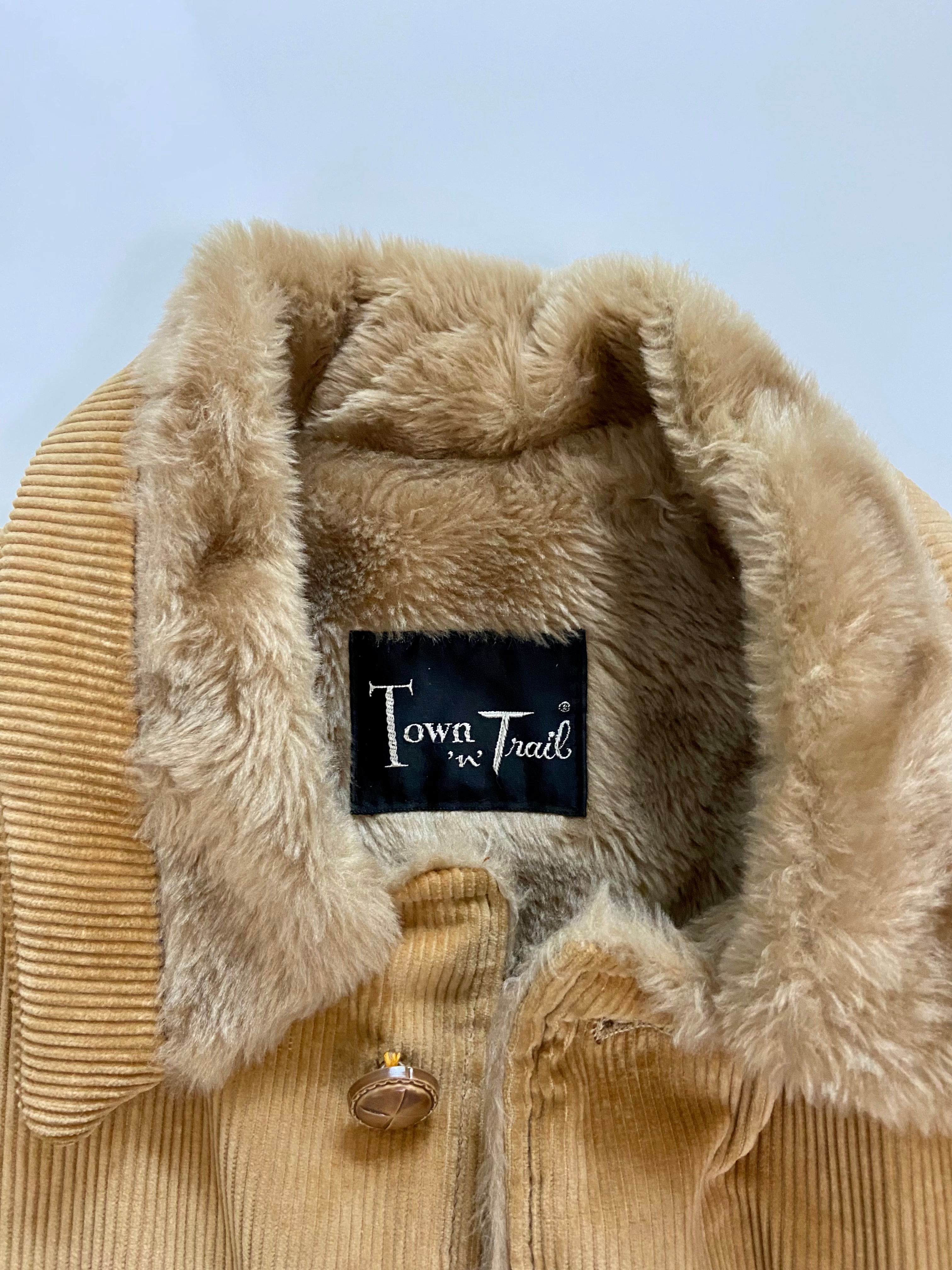 Town’n’ trail tan coat