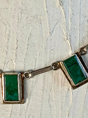Blues tone choker