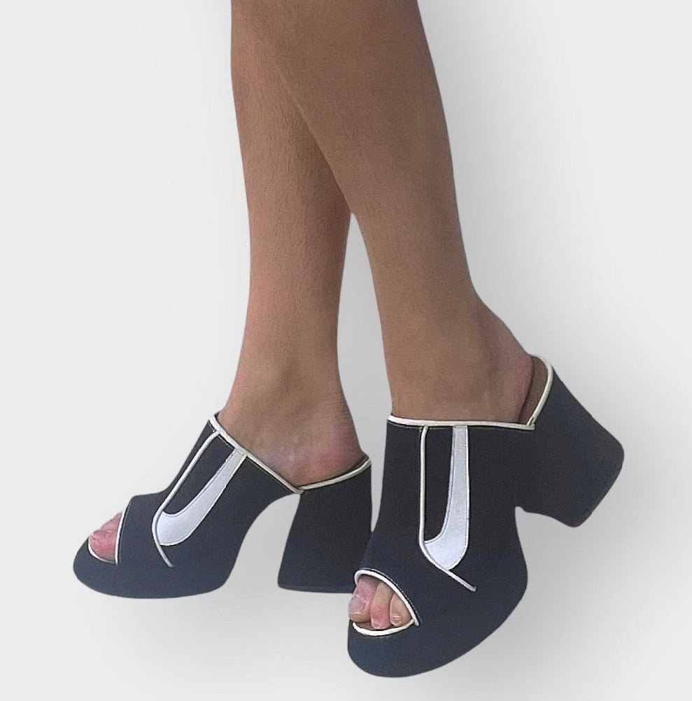 90s Black and White Suede Chunky Platforms by London Underground (7)