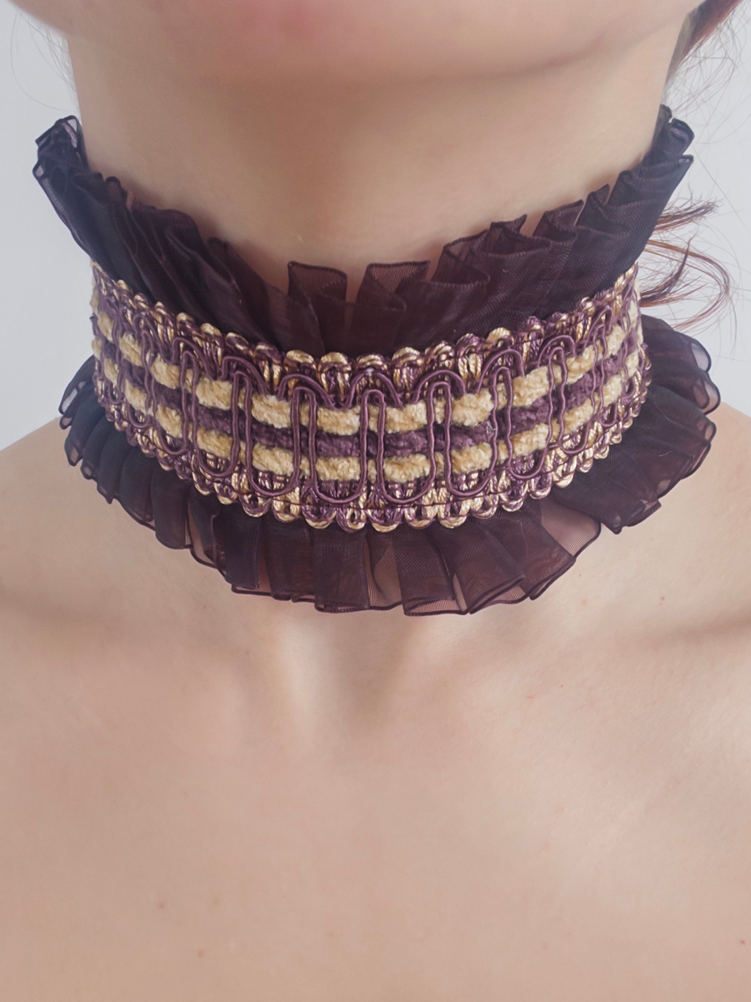 Plum Clown Collar