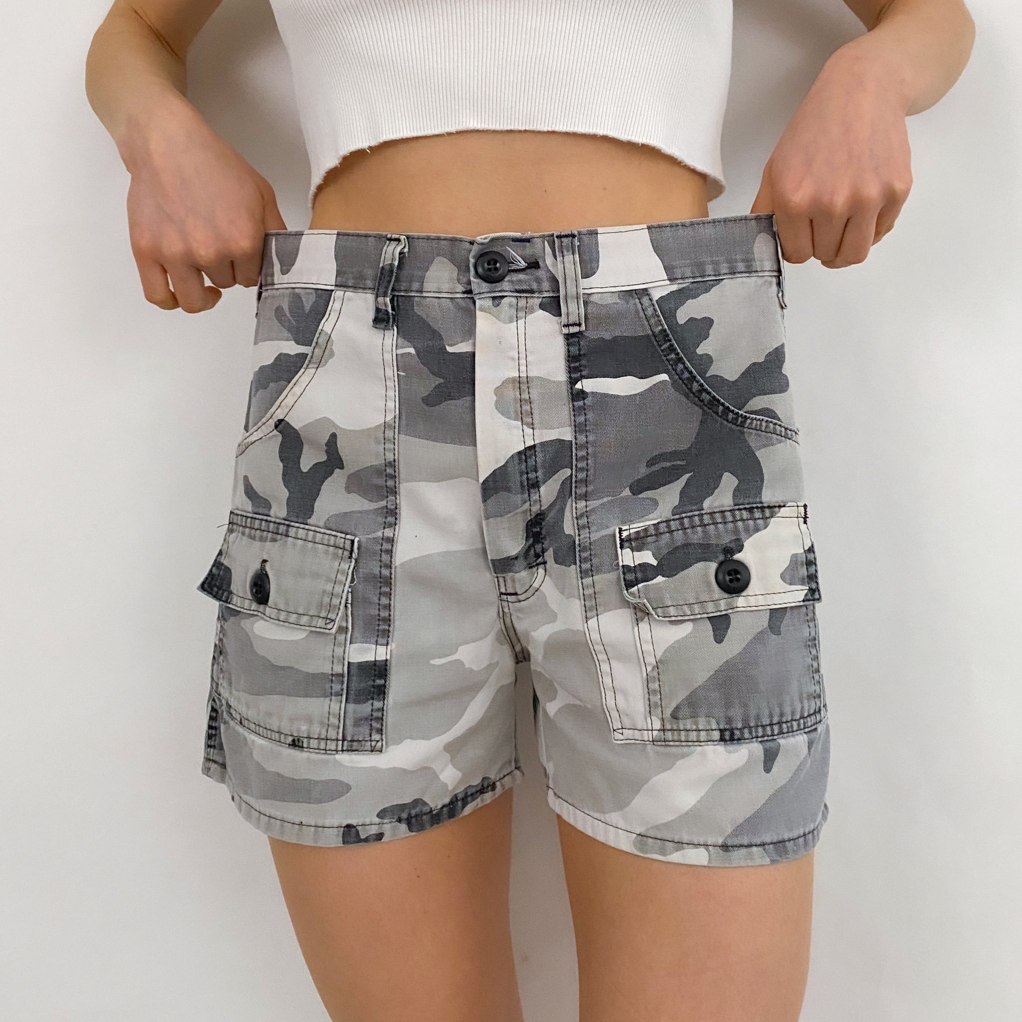Y2K Gray Camo Slouch Shorts - Medium