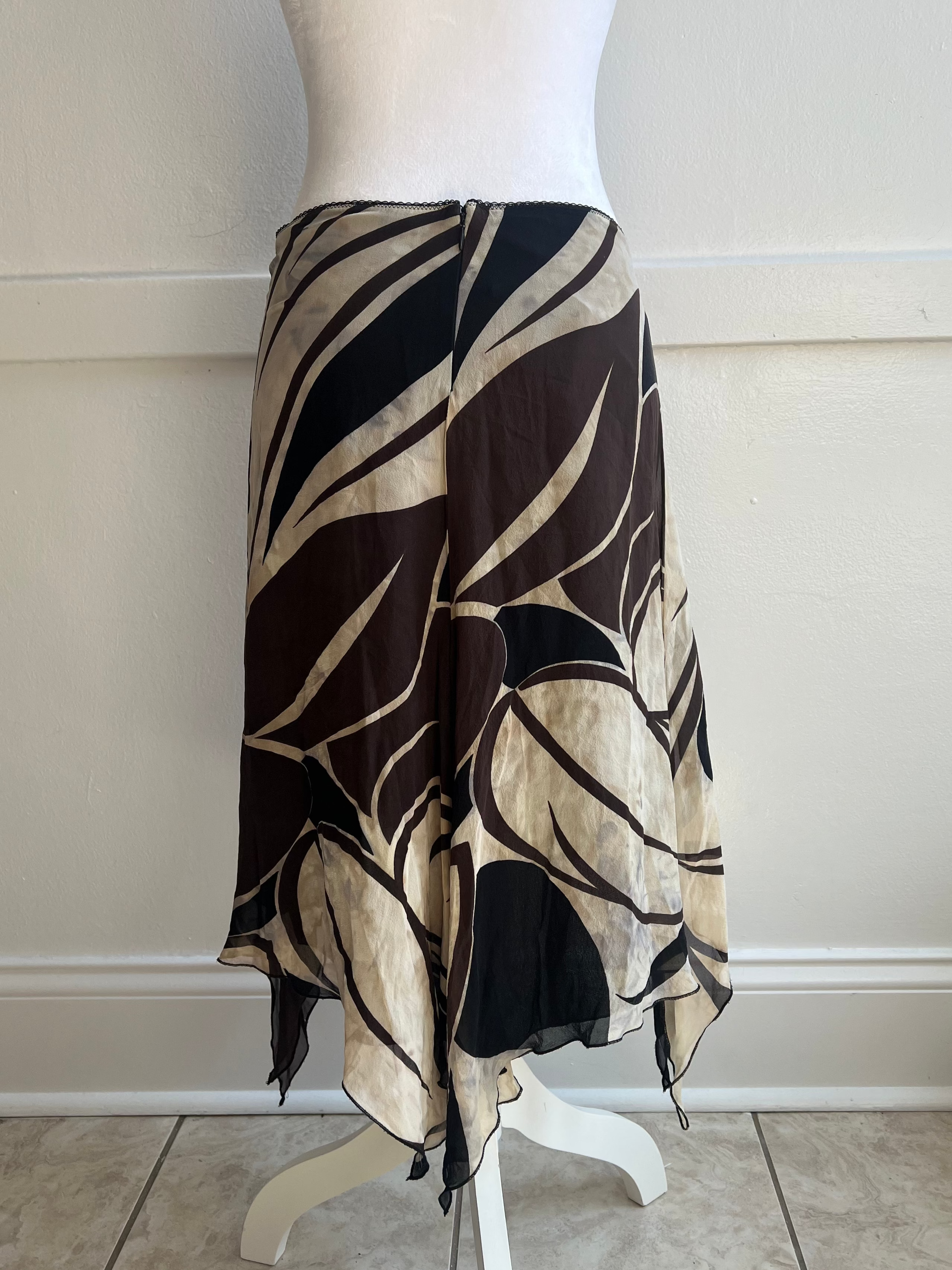 Vintage 90s/Y2K Italian Designer 100% Silk Whimsy Skirt (S/M)