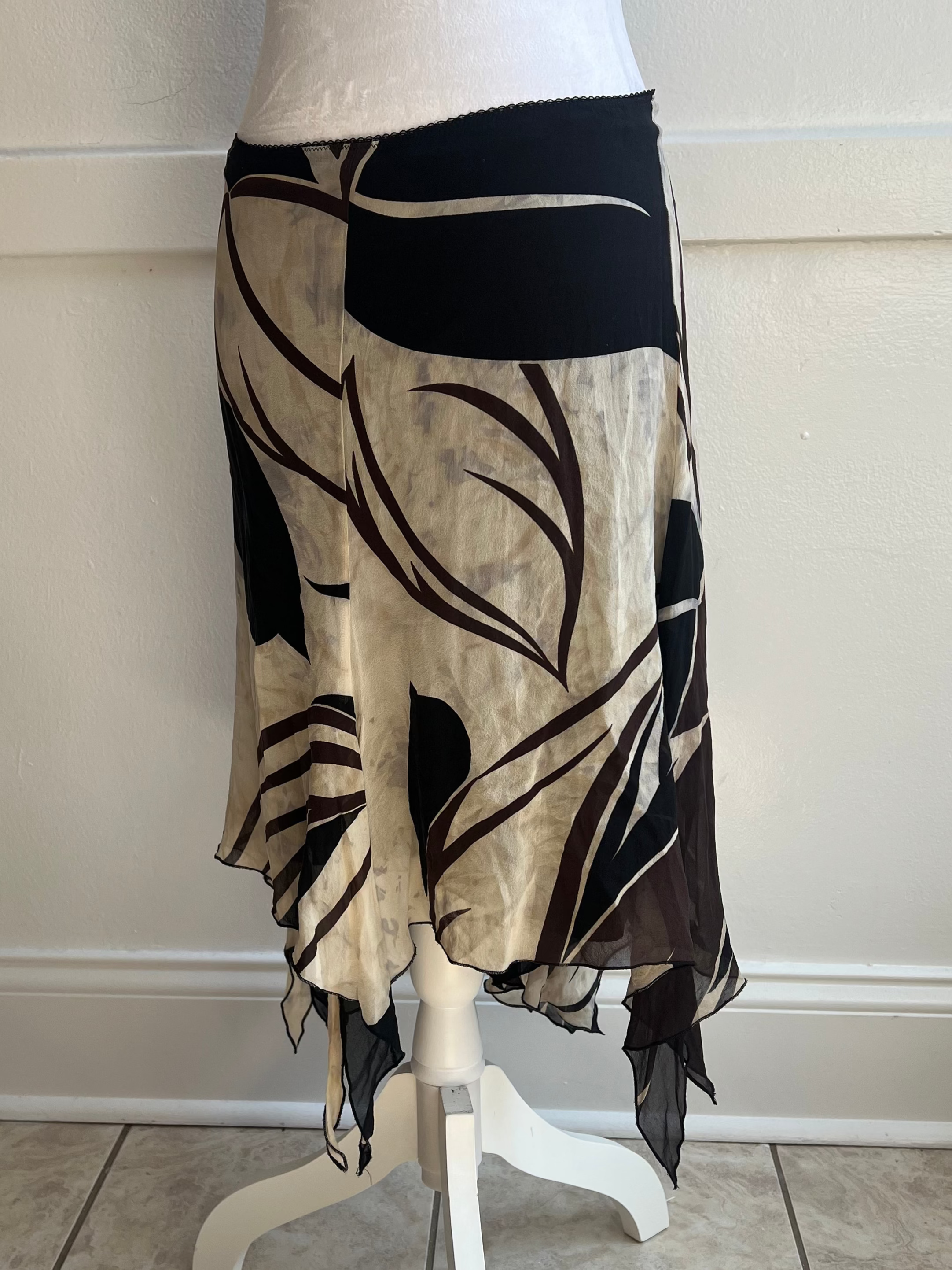 Vintage 90s/Y2K Italian Designer 100% Silk Whimsy Skirt (S/M)