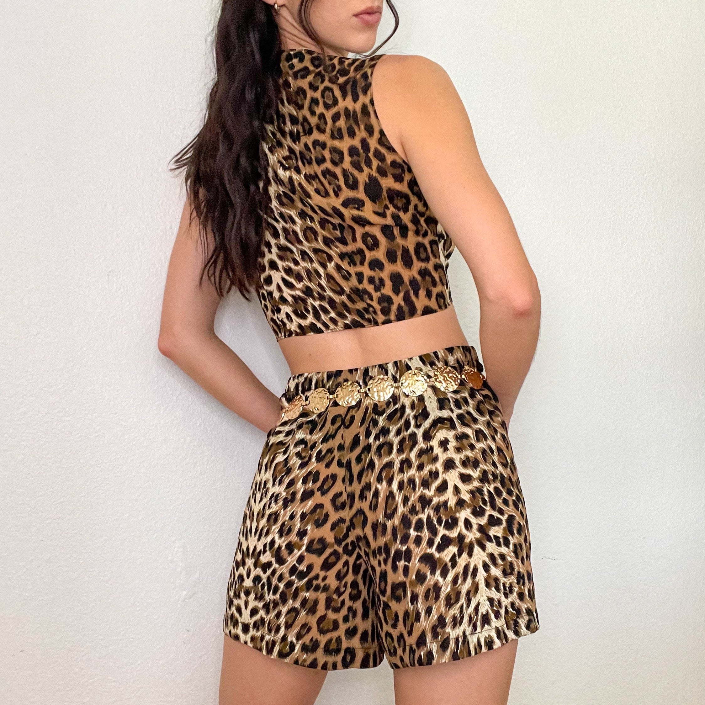 2-Piece Vintage Cheetah Shorts Set (M)