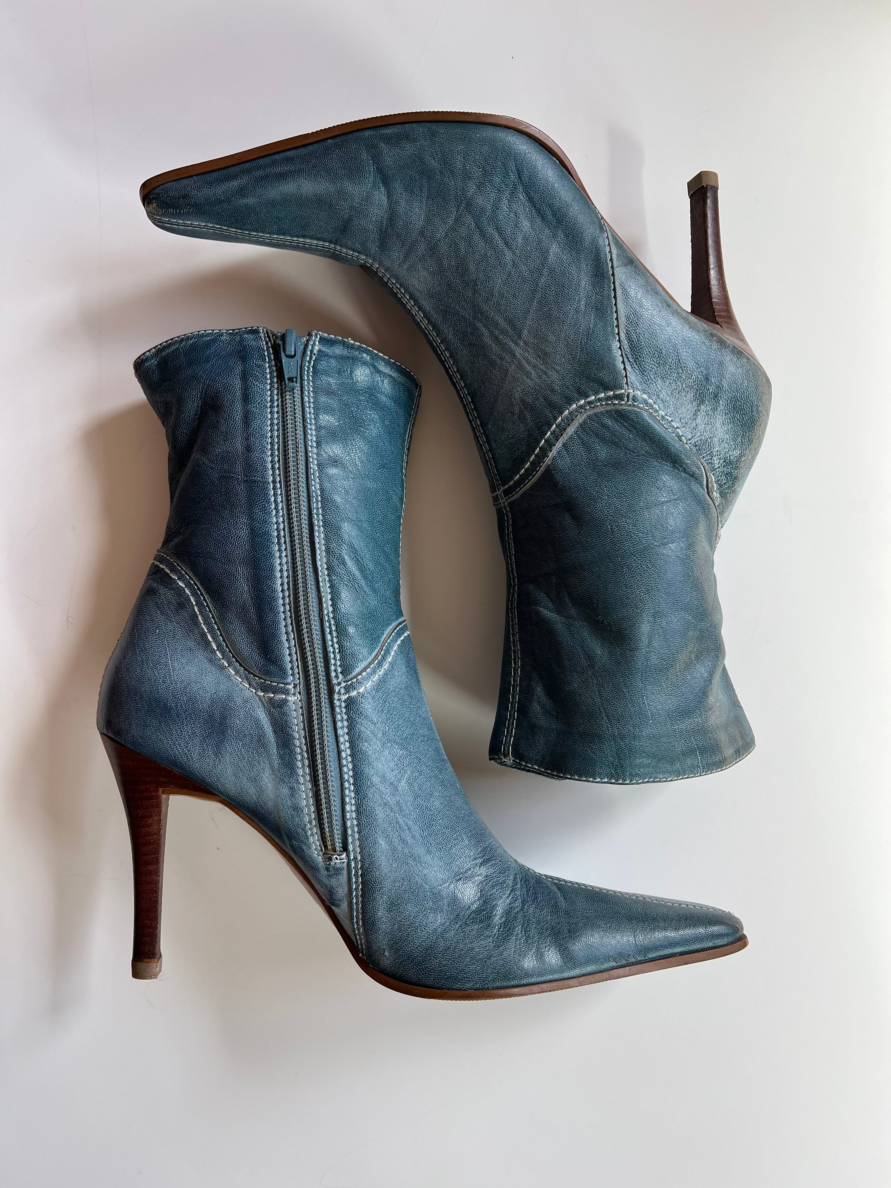 Y2K Genuine Leather Pointy Heels (8)