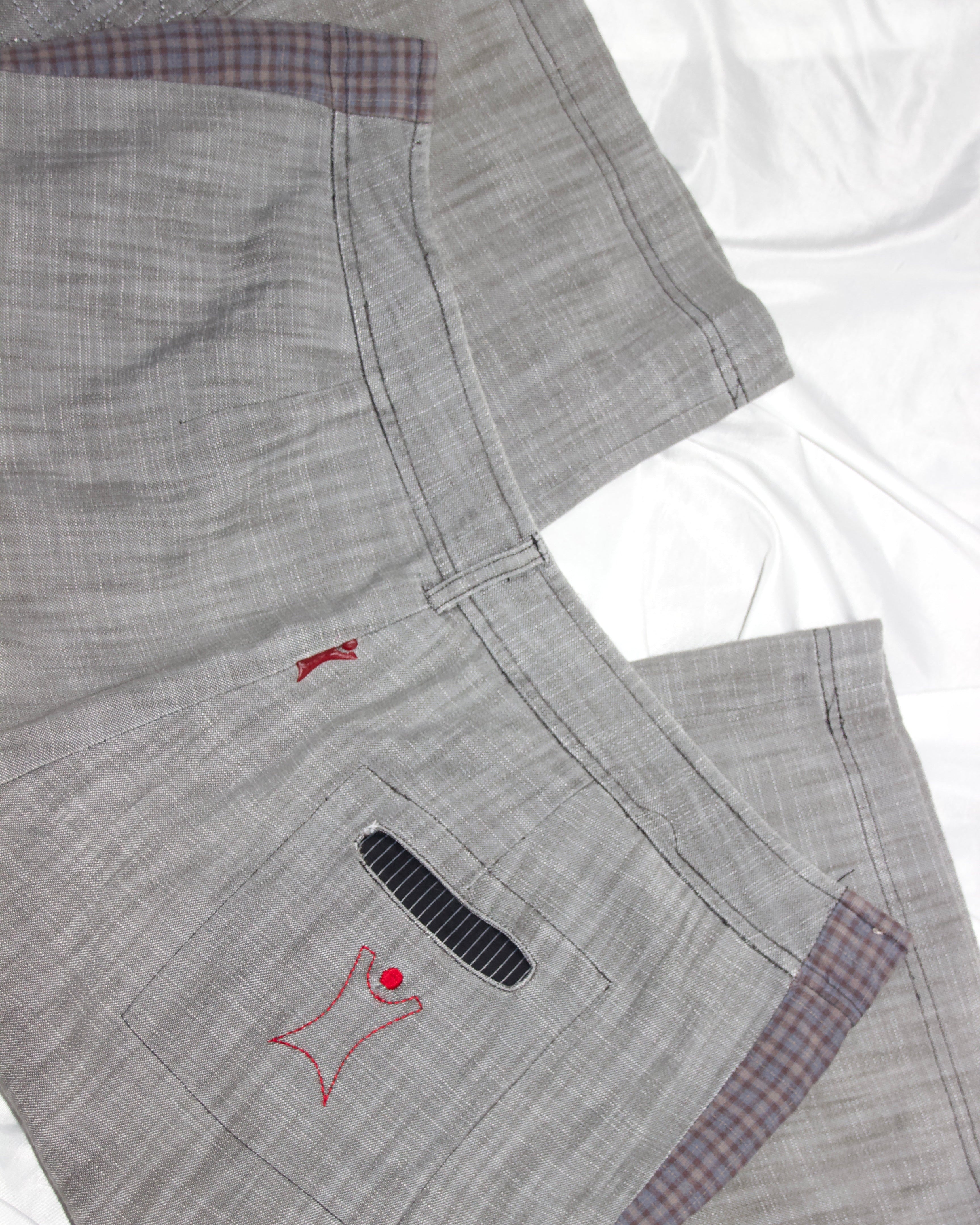 Y2K Cop Copine Capris (M)