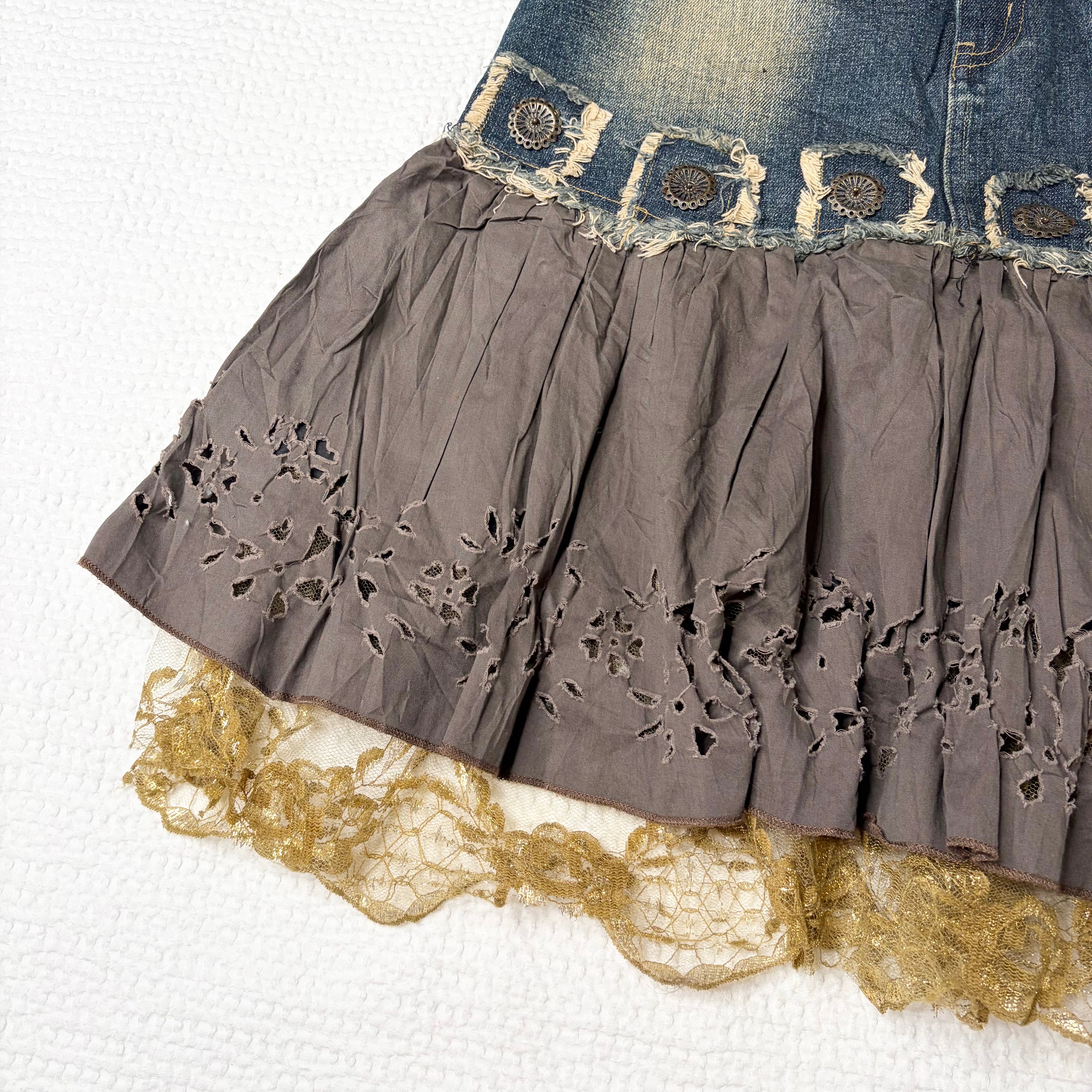 Tiered Lace-Trim Denim Midi Skirt (S)