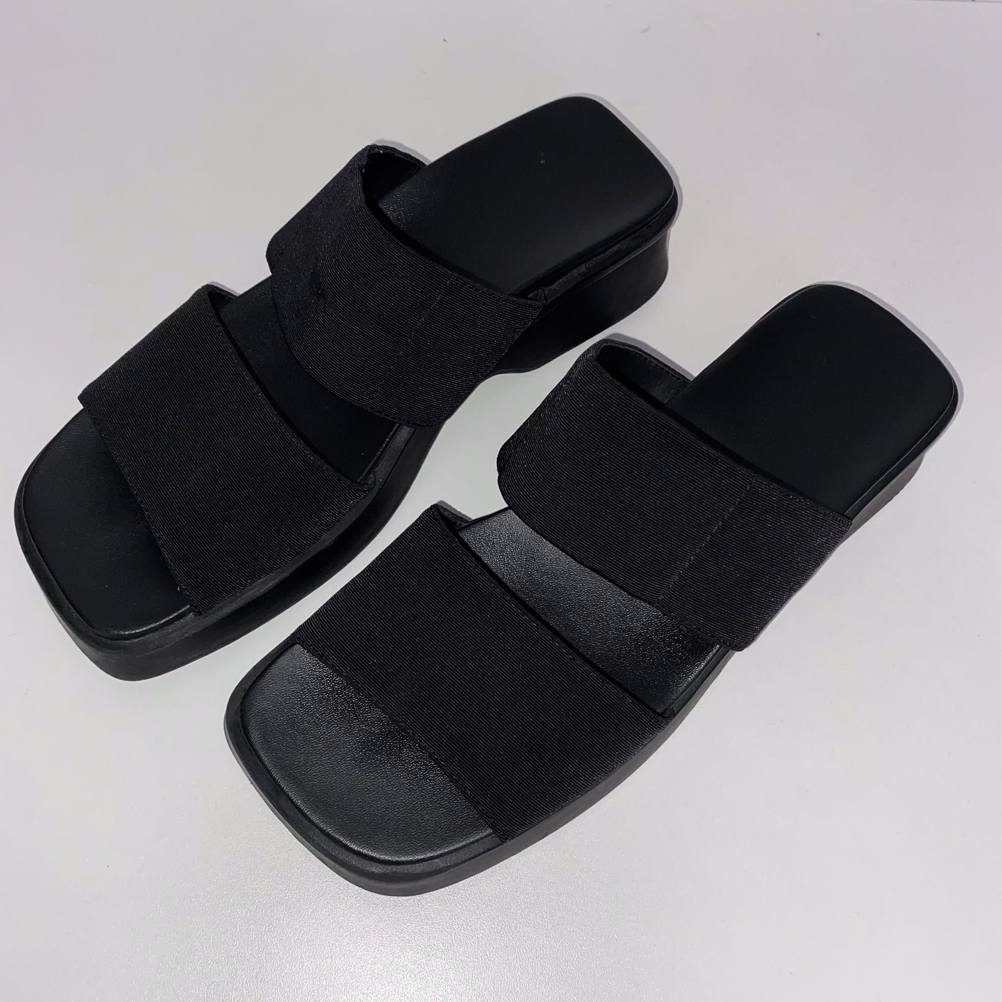 Vintage Platform Sandals - 8