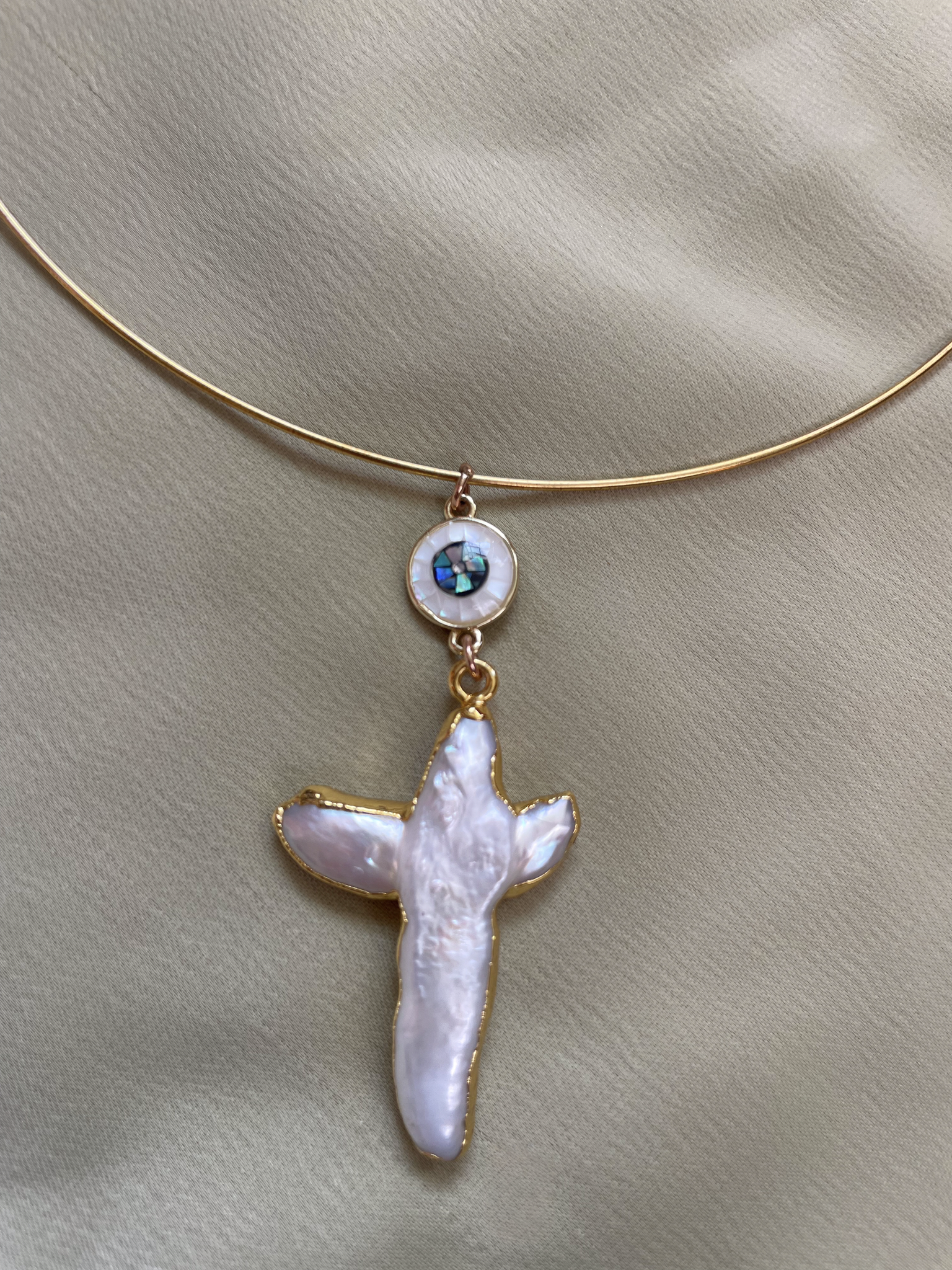 Divine Pearl Necklace