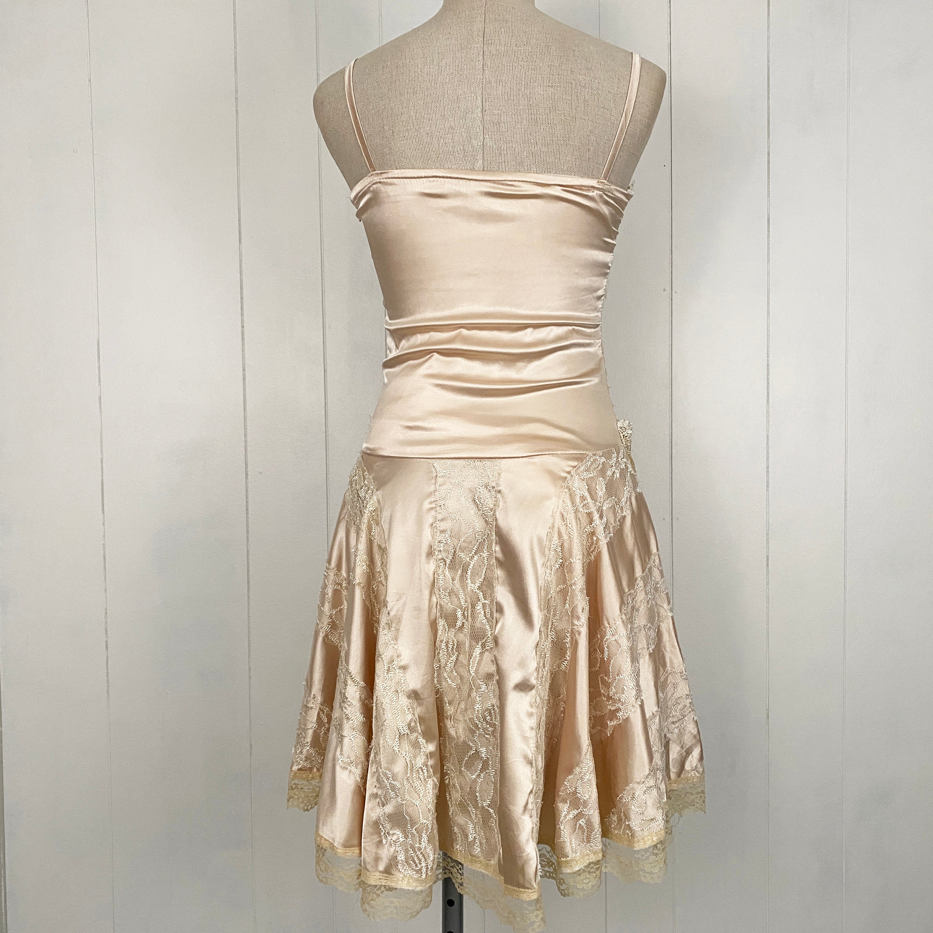 2000s Romantic Champagne Lace Corset Midi Dress (XS)