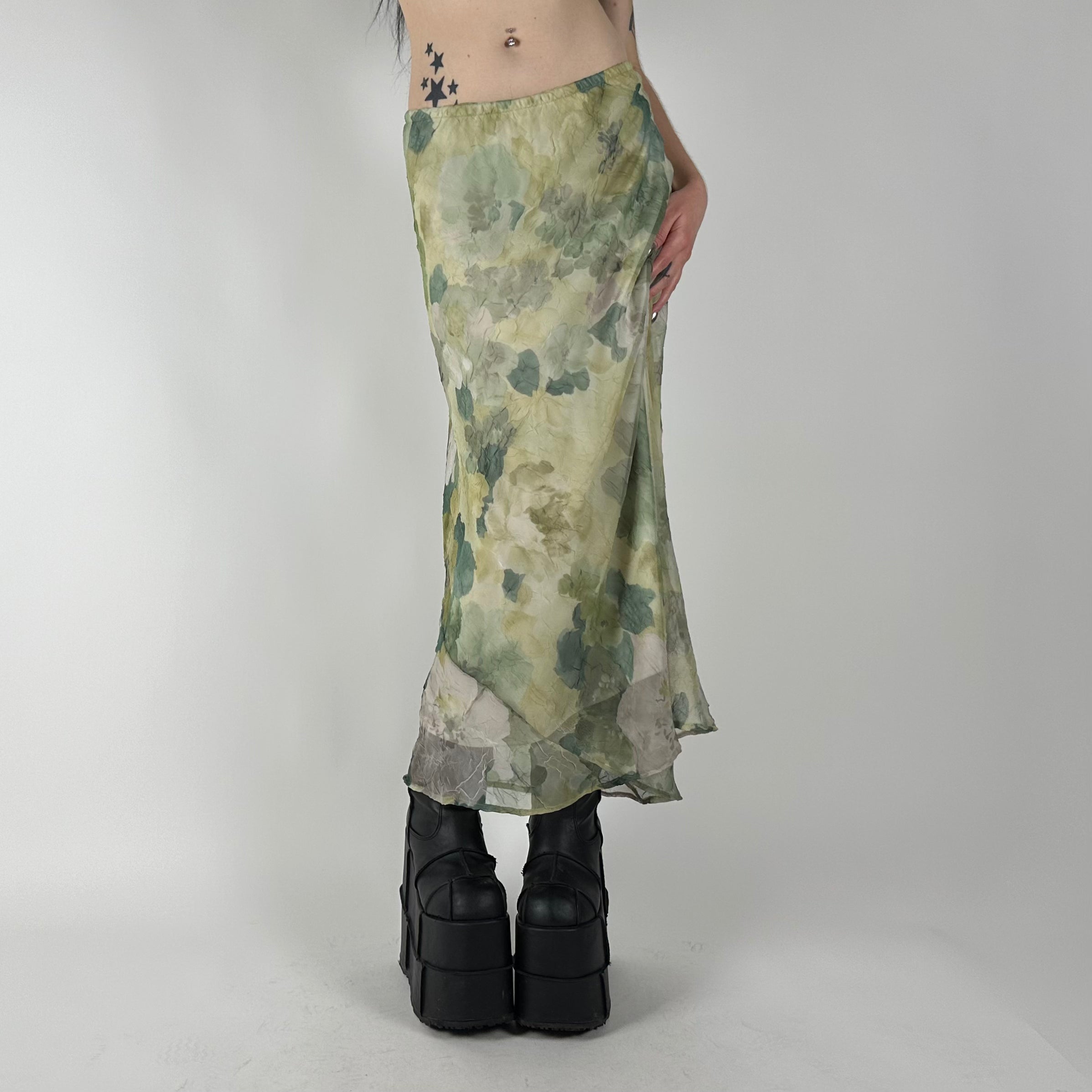 90s Sage Green Floral Maxi Skirt (S)