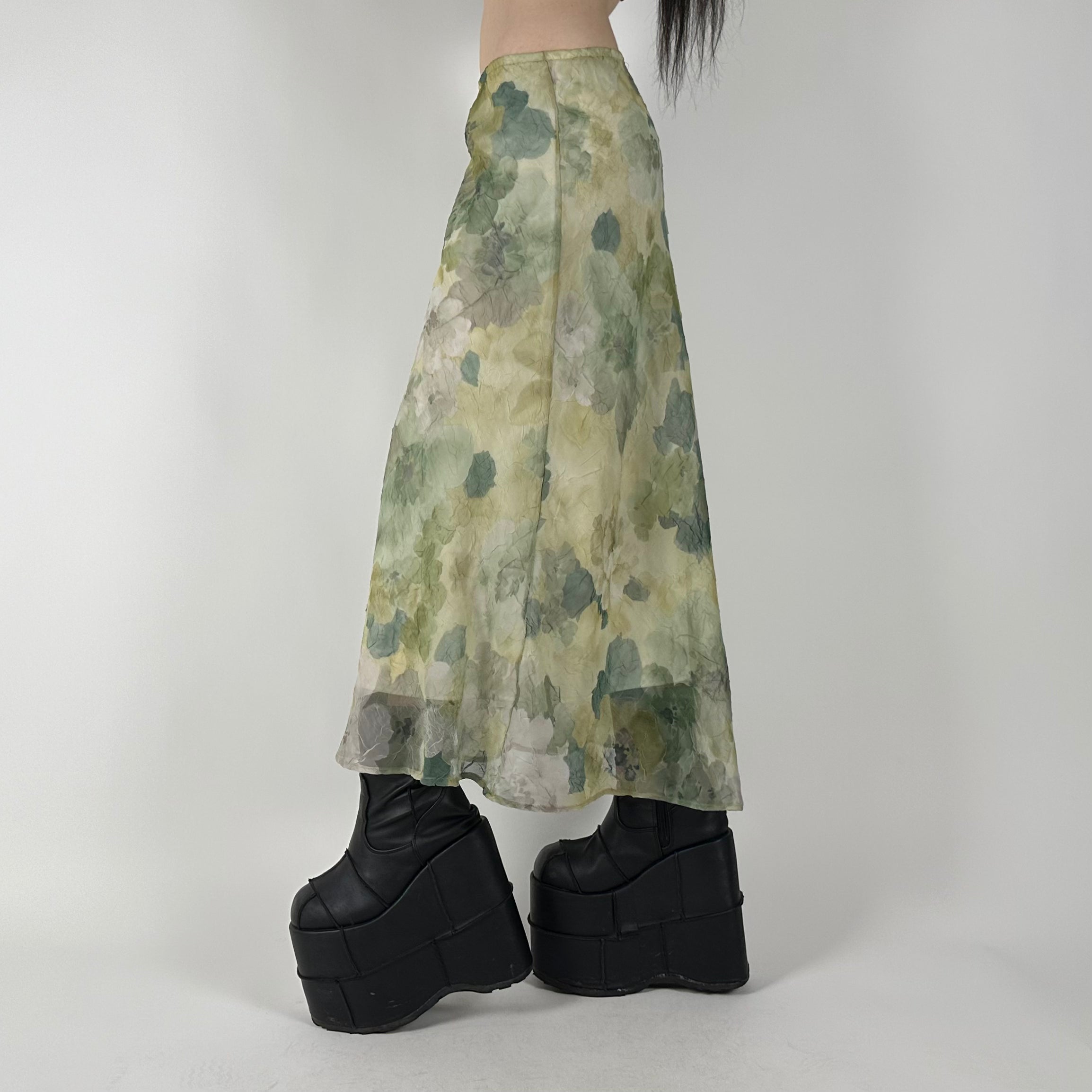 90s Sage Green Floral Maxi Skirt (S)
