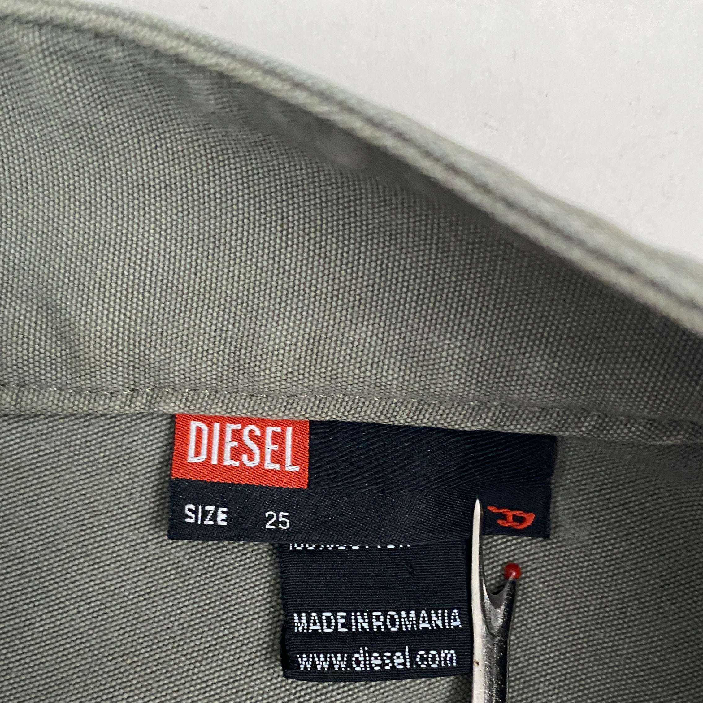 Diesel Parachute Utility Capri Pant (S)
