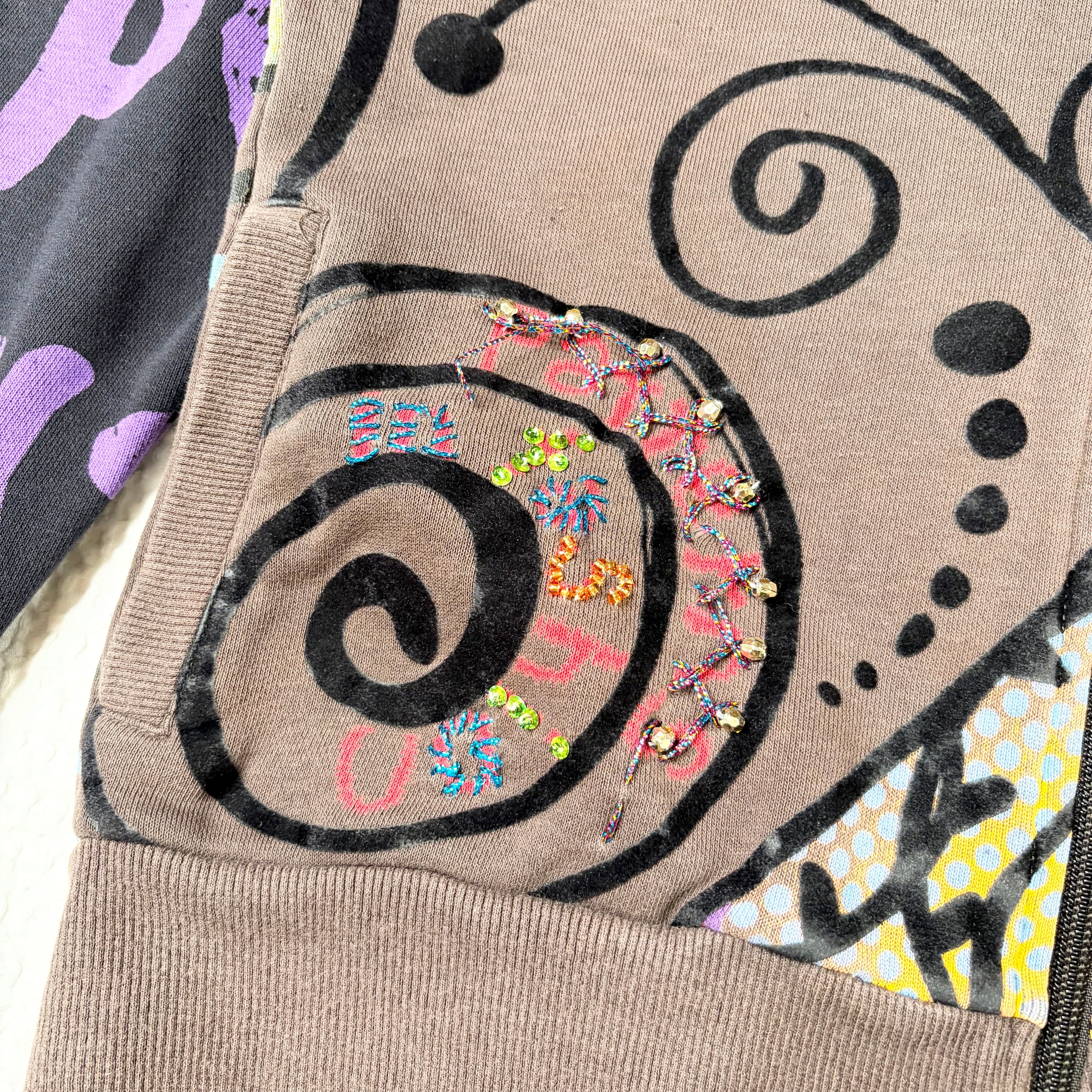 Clin Delle Euro Graphic Zip Up (S)