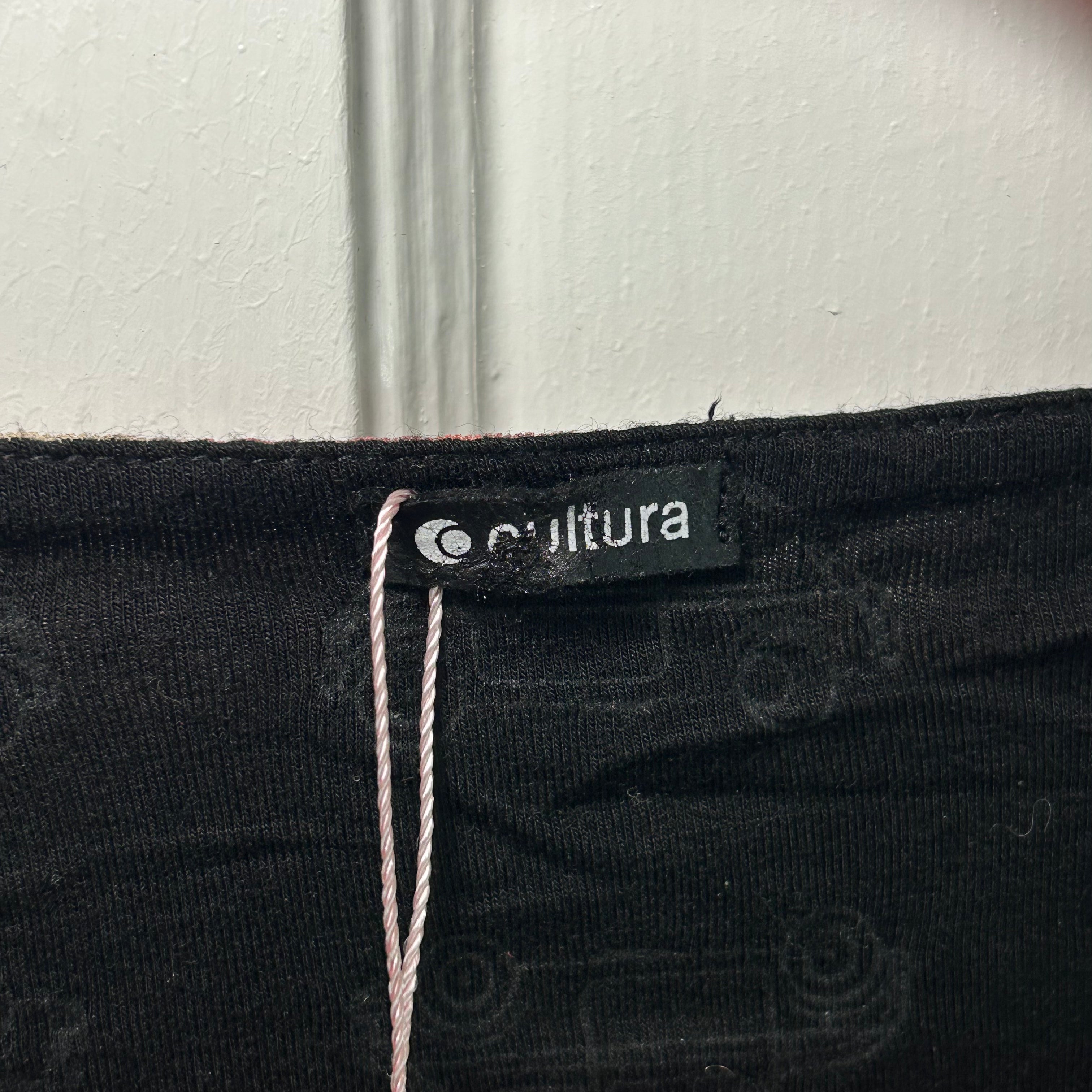 Cultura Y2K Euro Tank Top (S)