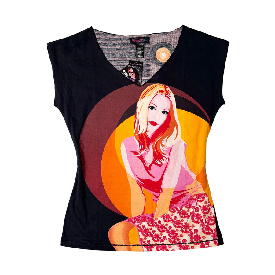 Mirai Fashion Portrait Graphic Euro Top (M-L)