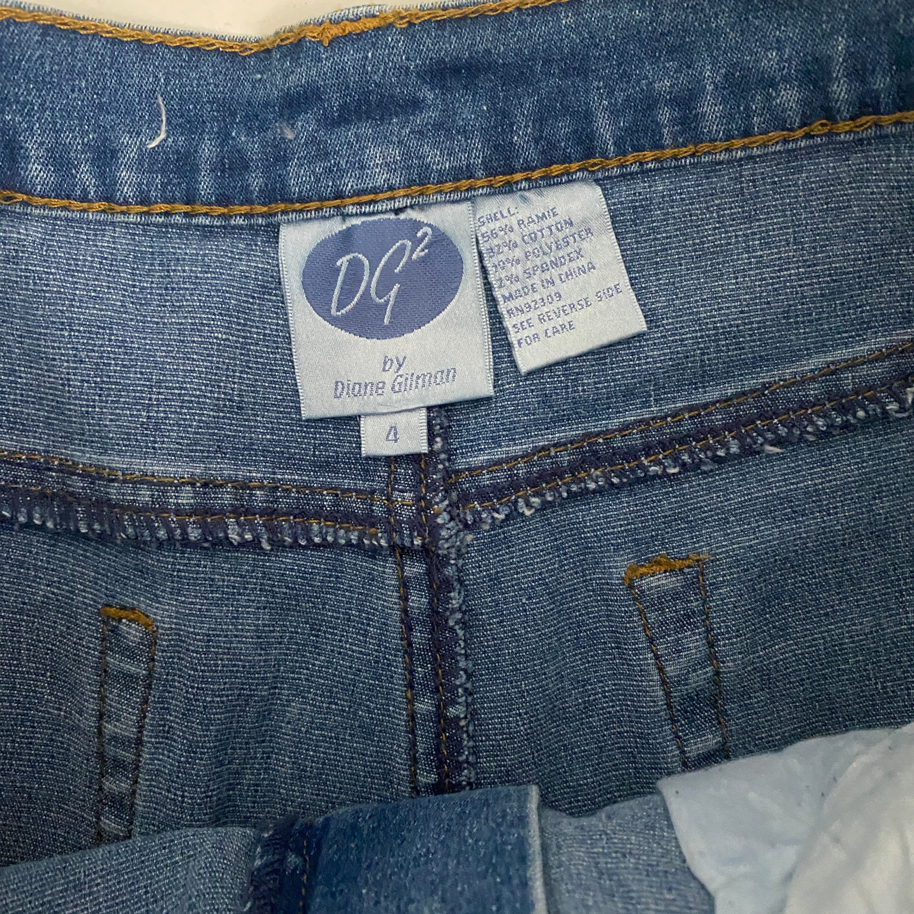 2000's Embroidered Floral Sequin Jeans (S)