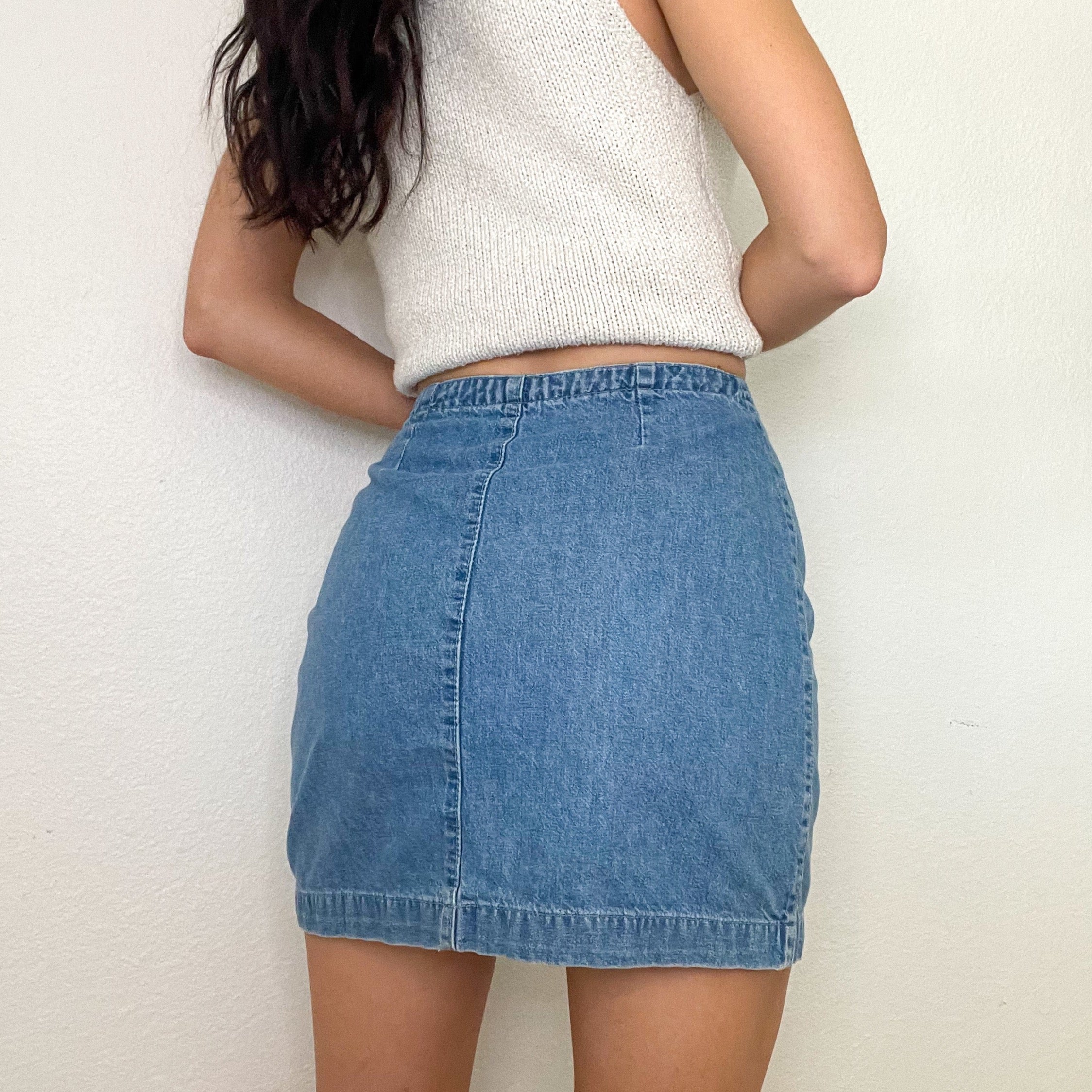 90s Vintage Button Denim Mini Skirt (XS)