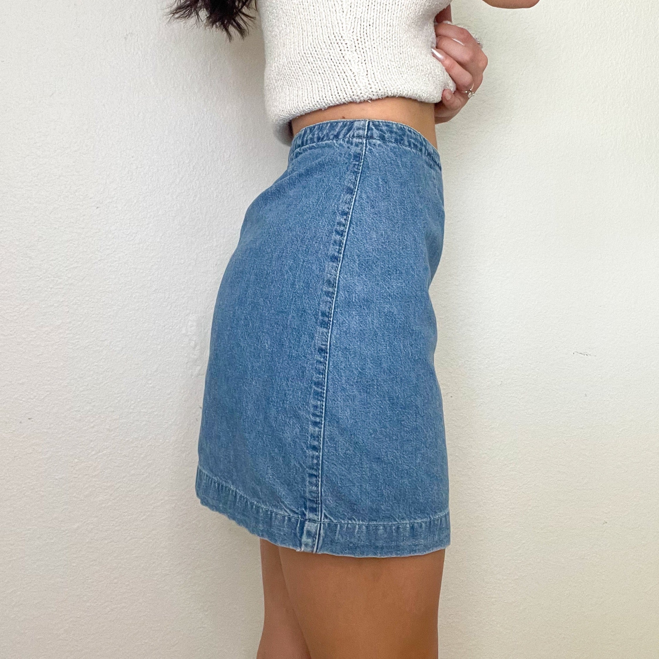 90s Vintage Button Denim Mini Skirt (XS)