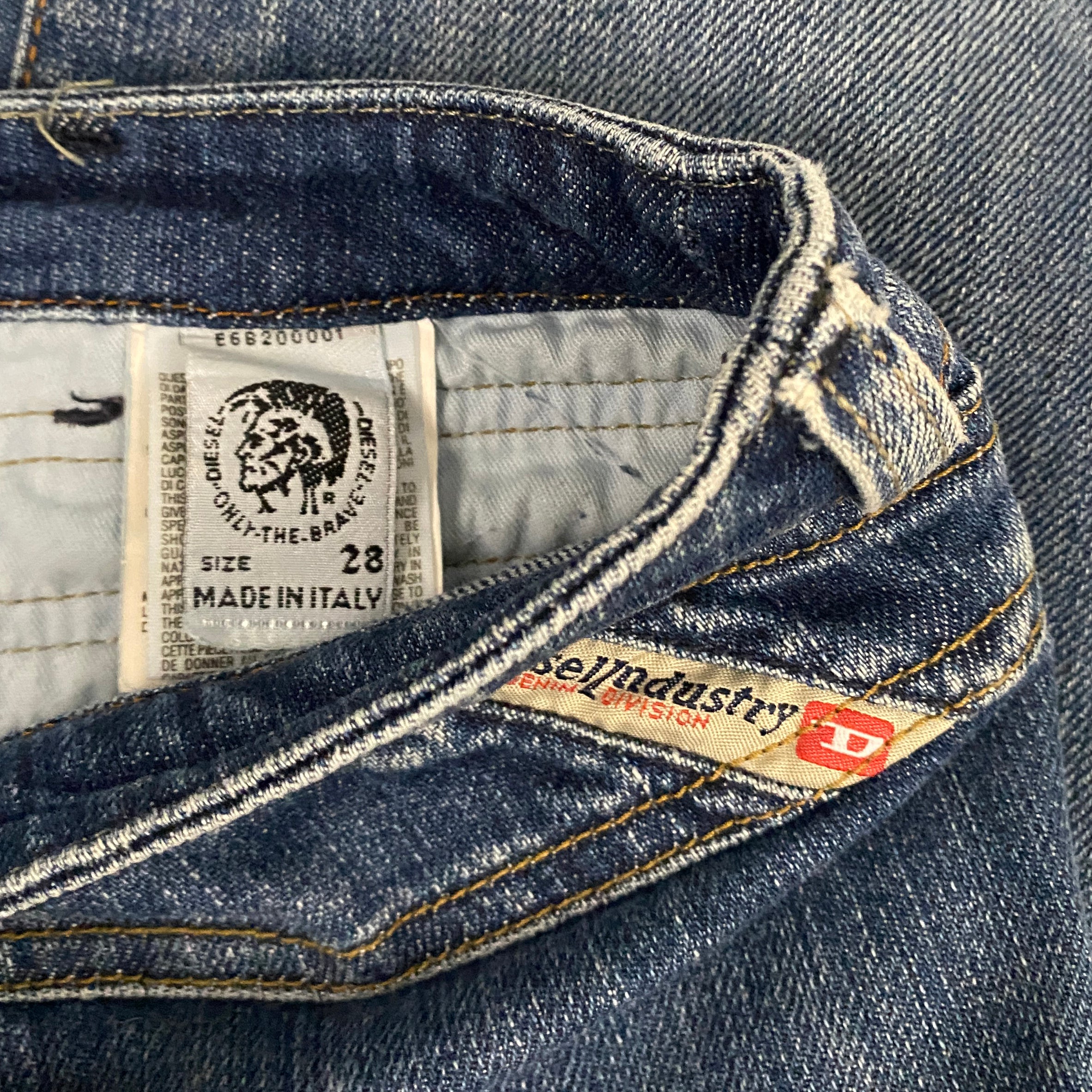 Diesel 2000s Low Rise Boot Cut Jeans (S)