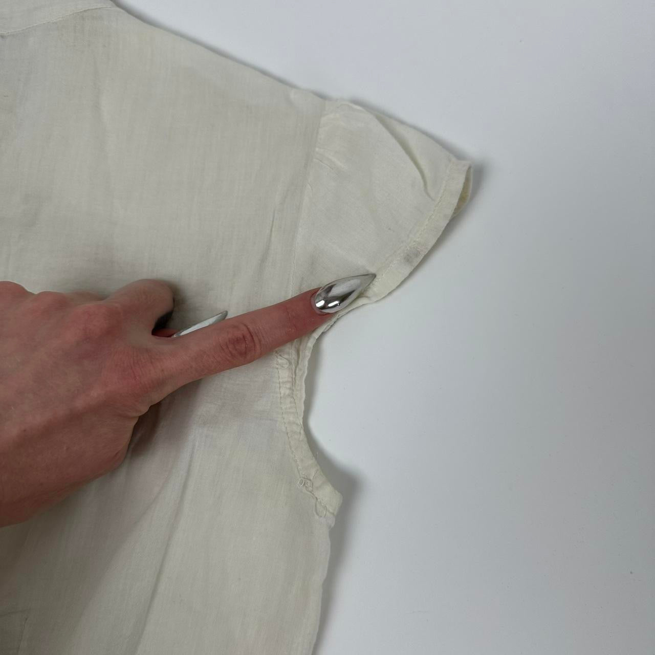 Y2K 00s Frilly Button Down (S)