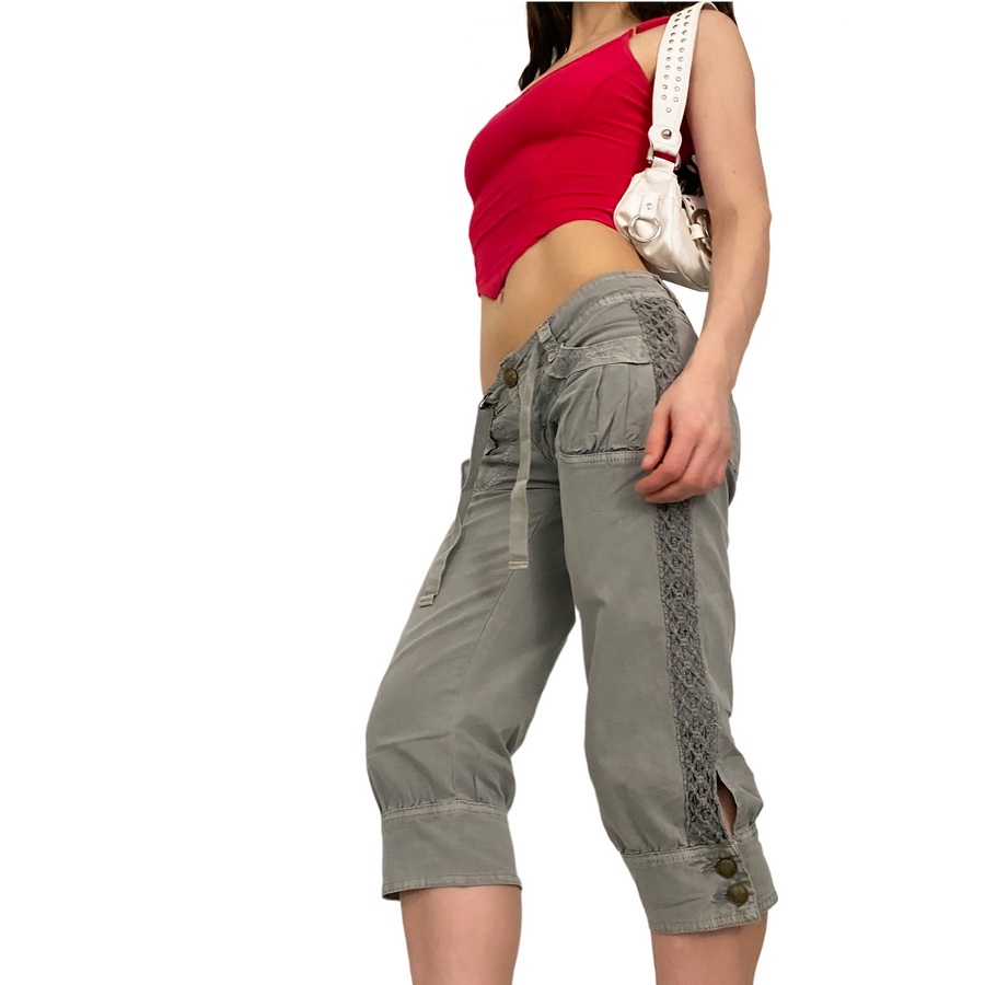 Early 2000's Low Rise Capris (XS)