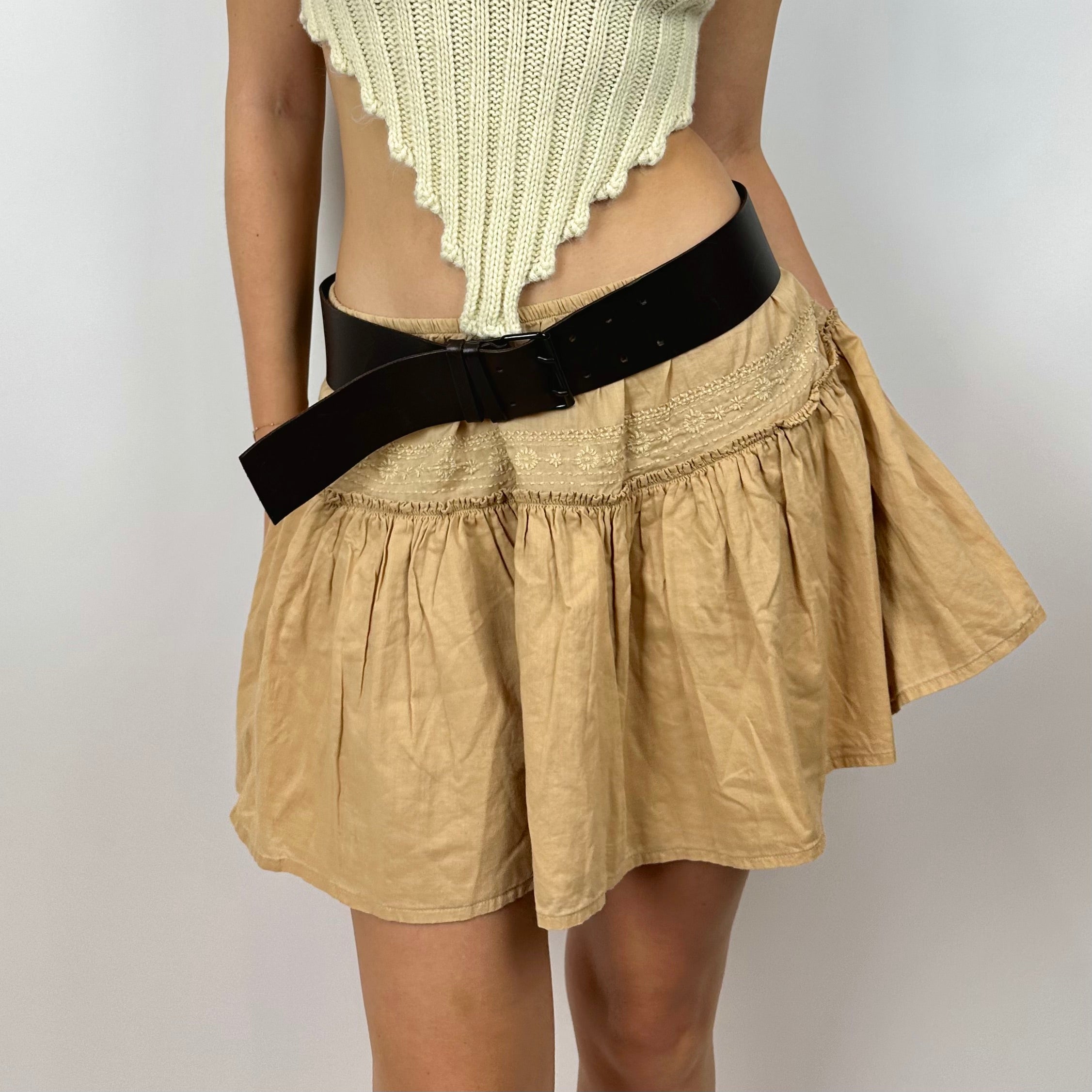 Y2K Romantic Embroidered Mini Skirt (M)
