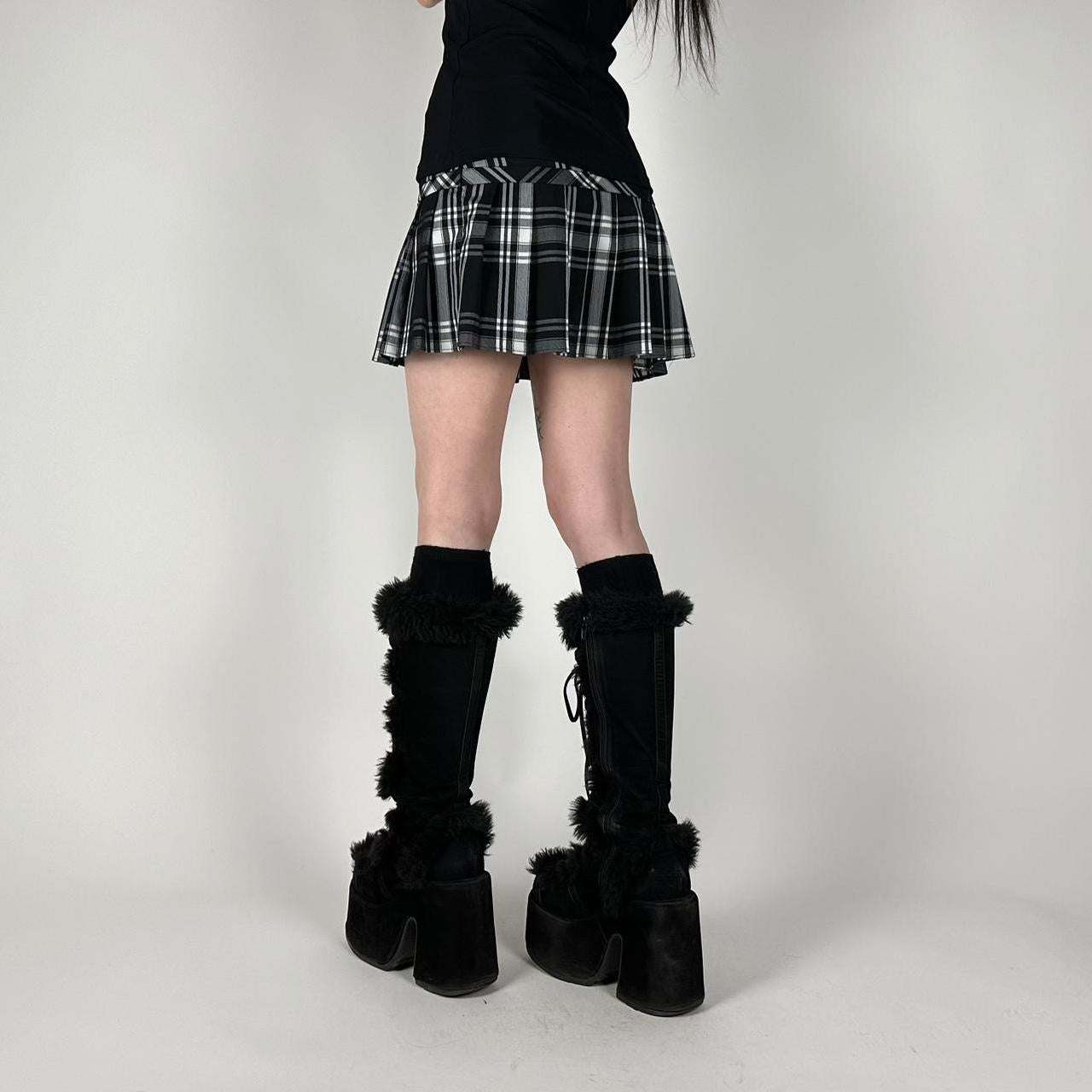 Y2K Plaid Mini Skirt (M)