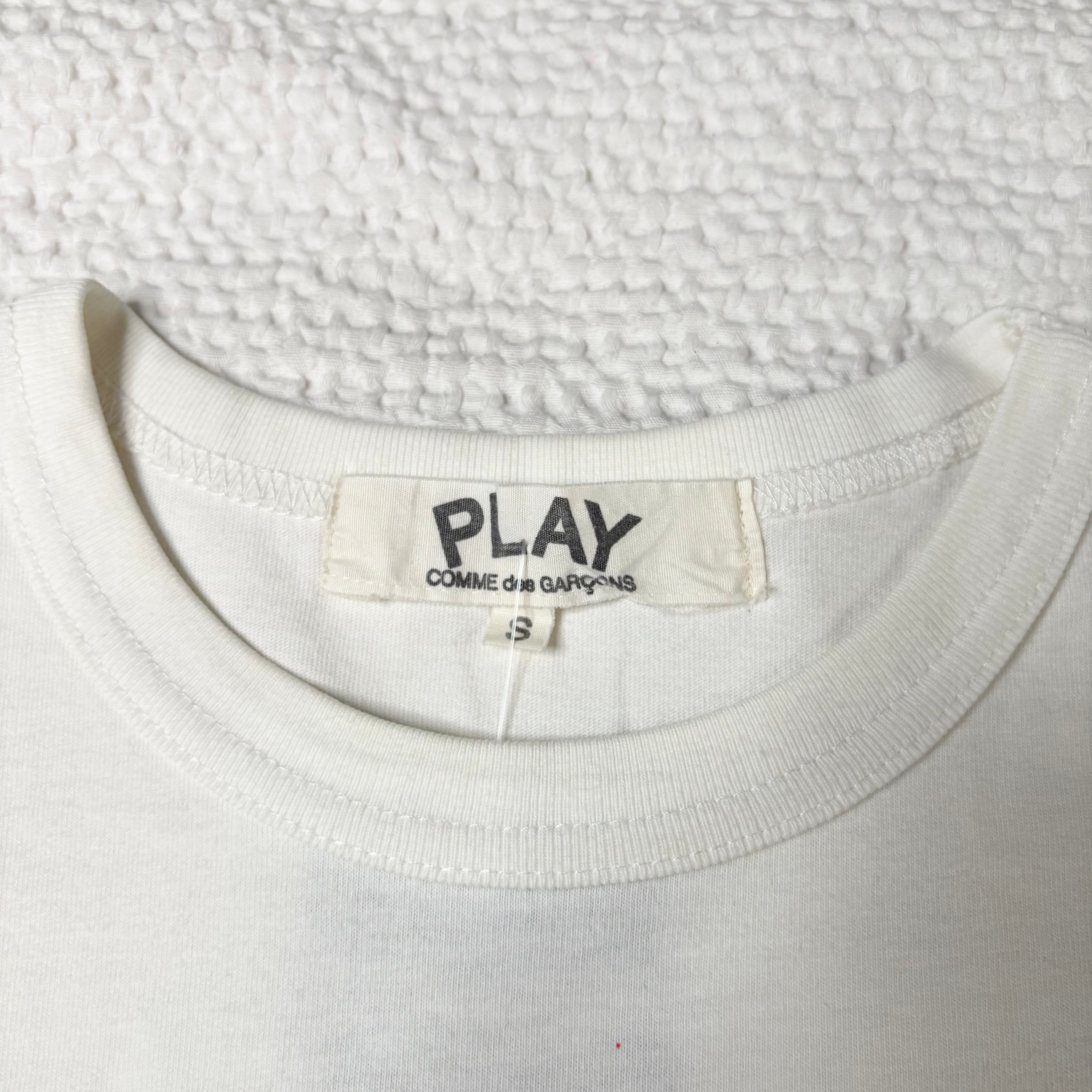 Comme des Garcons PLAY Half Heart Logo Tee (S-M)