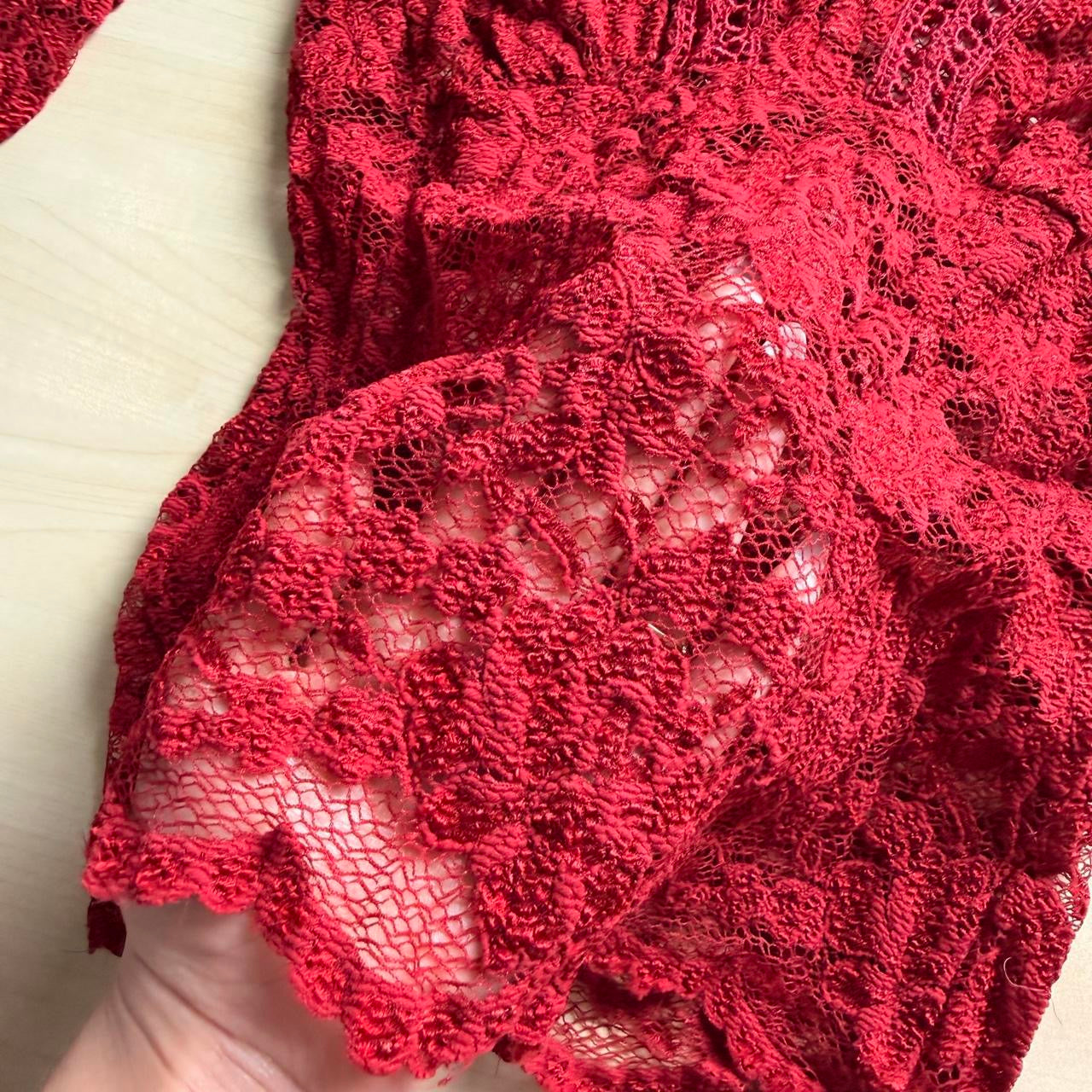 Moda International Lace Bell Sleeve Top (XS/S)