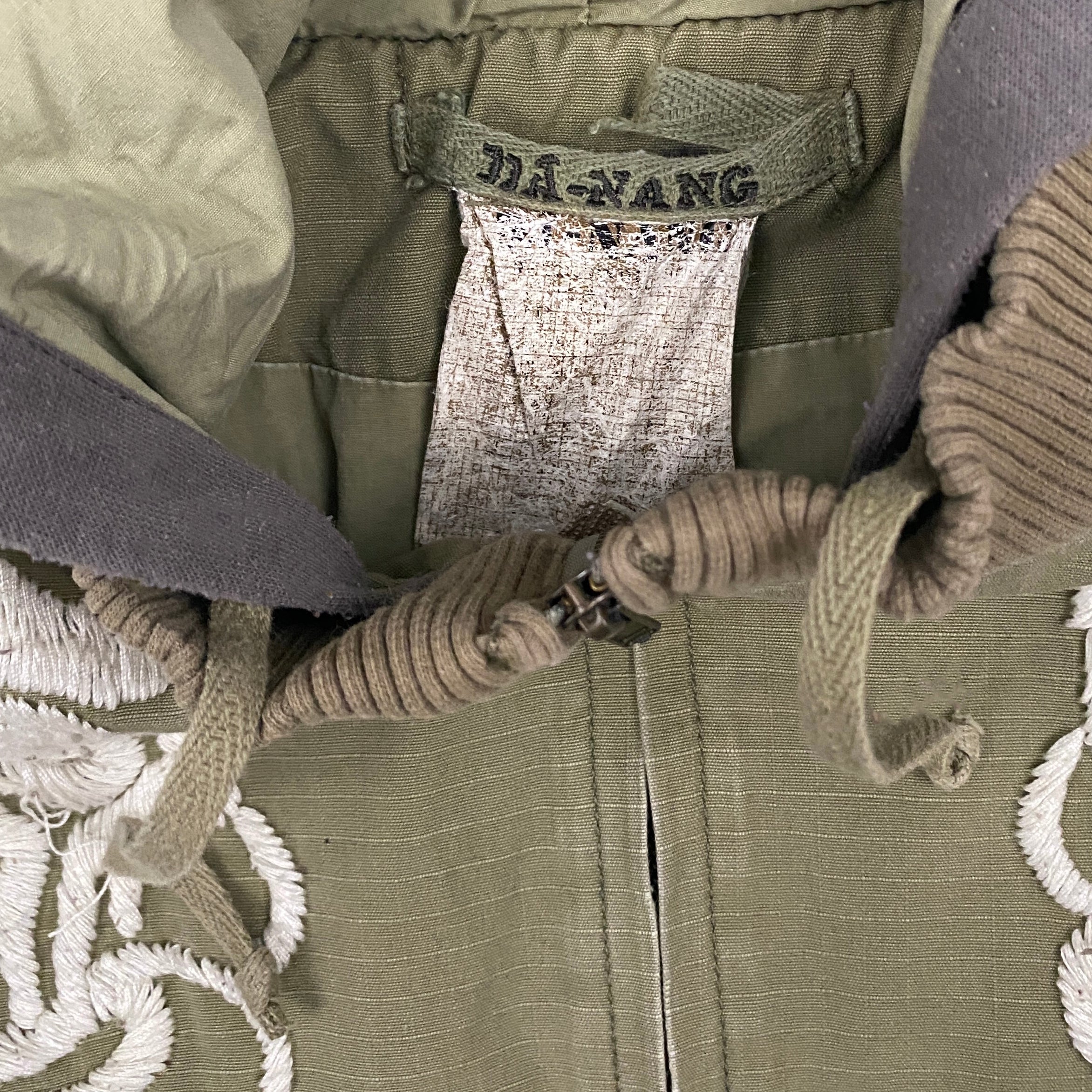 Da-Nang 2000s Embroidered Canvas Utility Jacket (S)