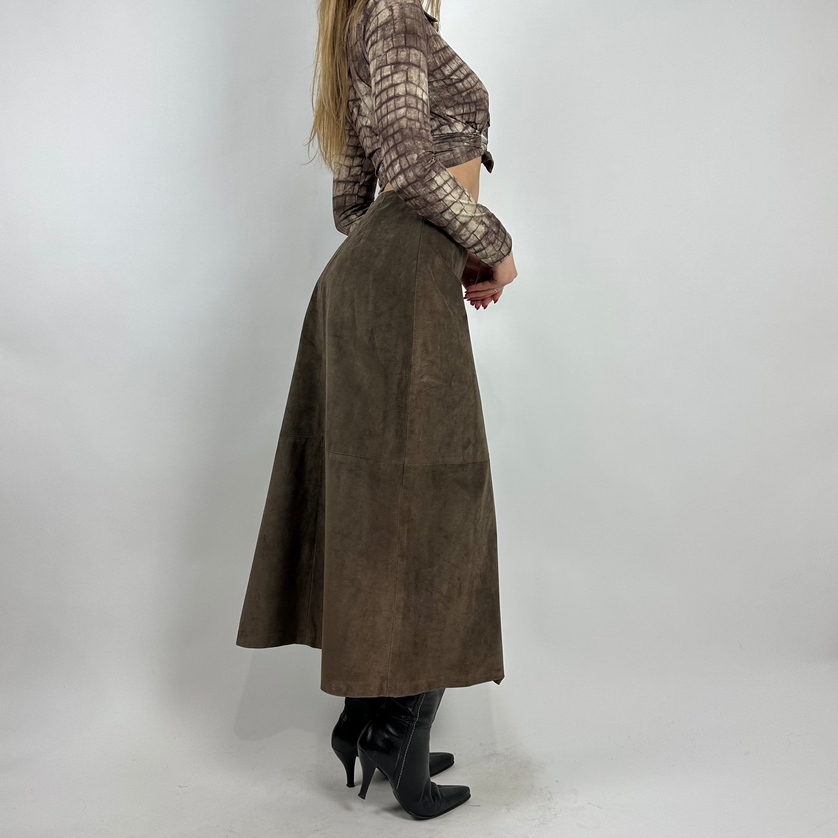 Vintage 90s Brown Suede Maxi Skirt (XS/S)