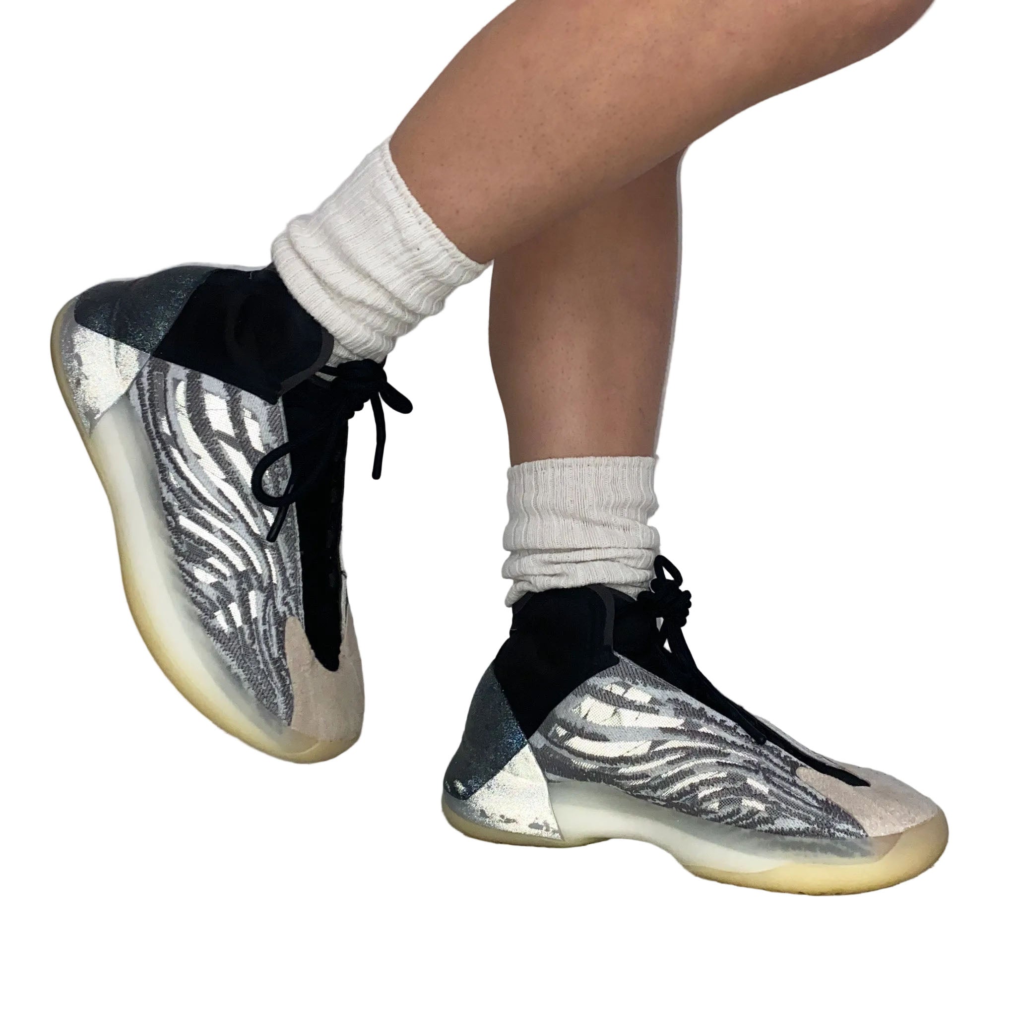 YEEZY Quantum Basketball Sneakers (9)