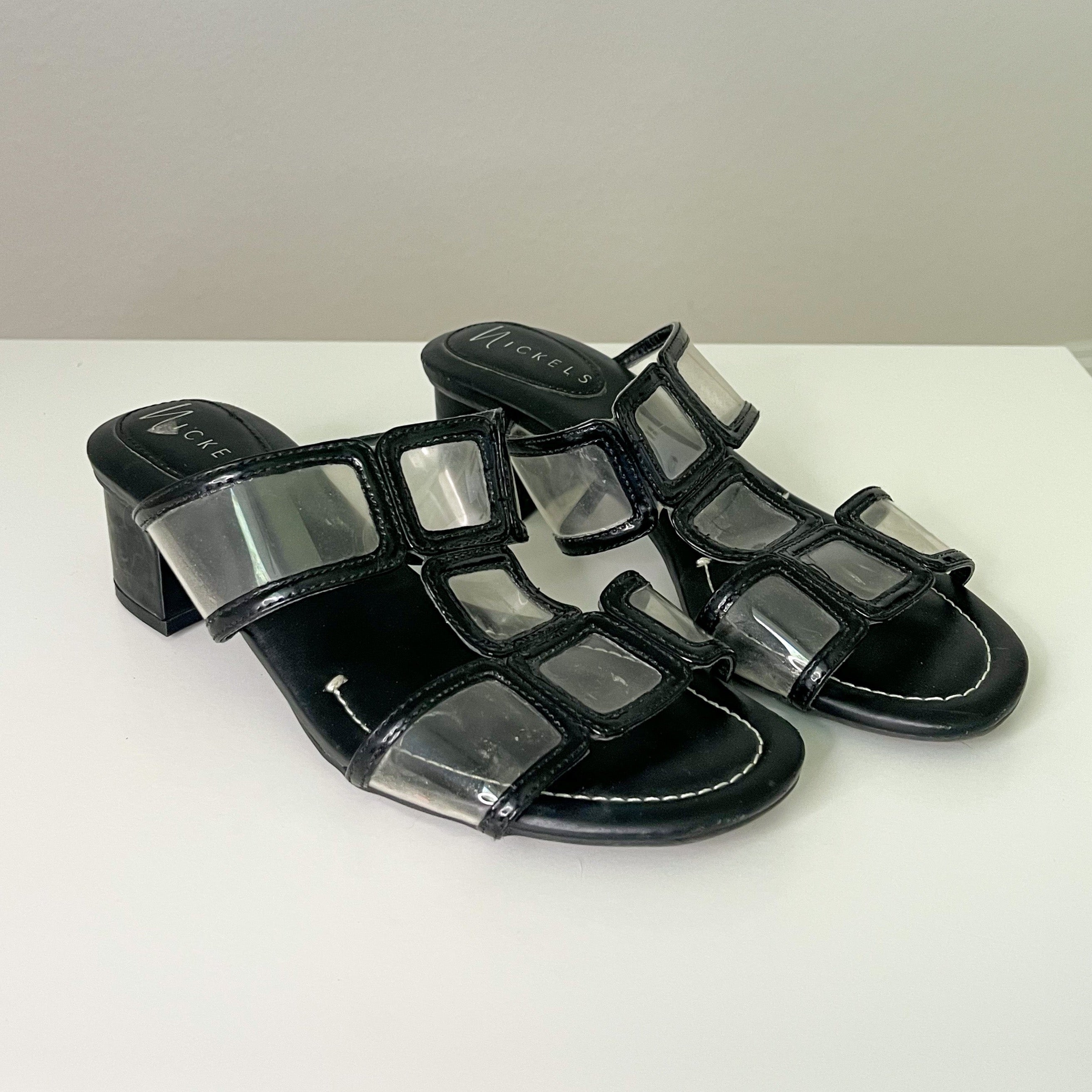 Black 60s Mod Styled Kitten Heels (6)