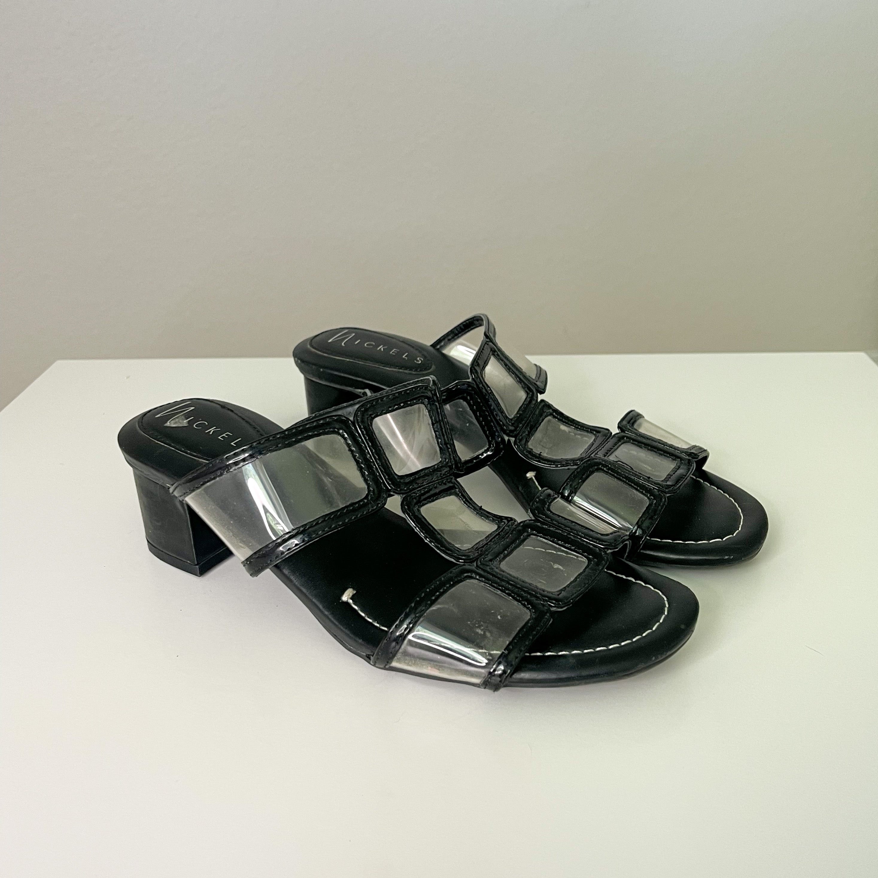 Black 60s Mod Styled Kitten Heels (6)