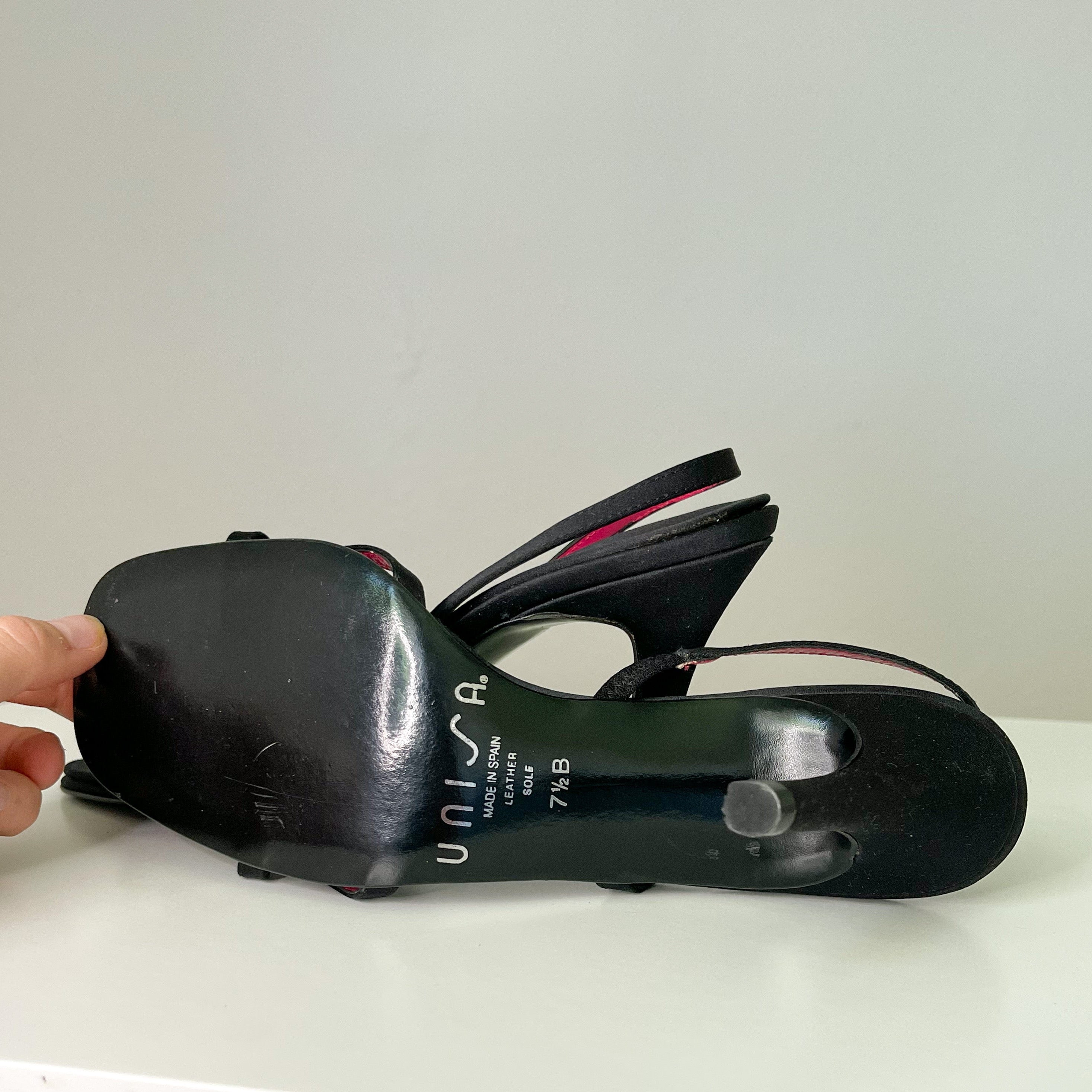 Black & Pink Y2K Heels (7.5)
