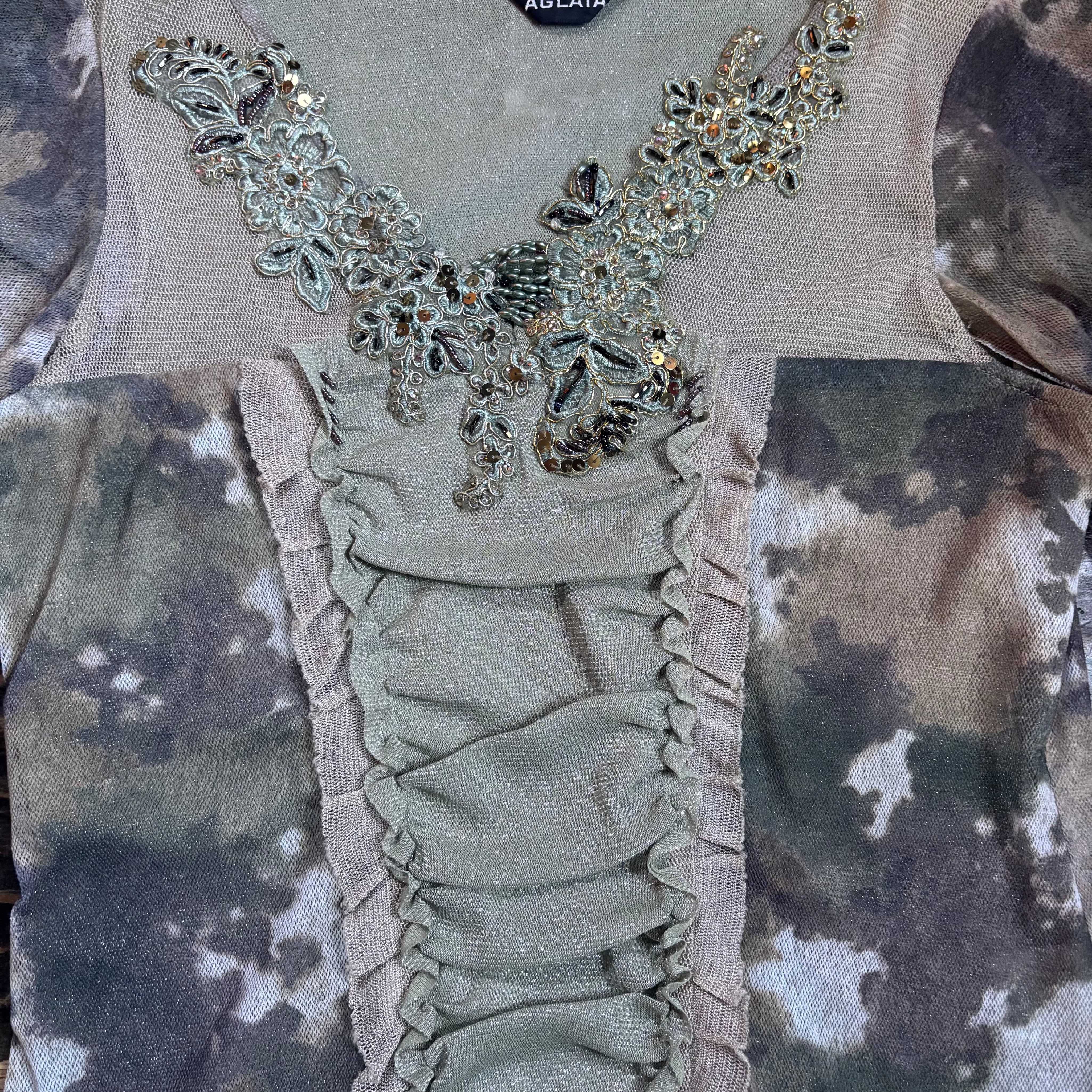 Embellished Camo Mesh Short-Sleeve (M)