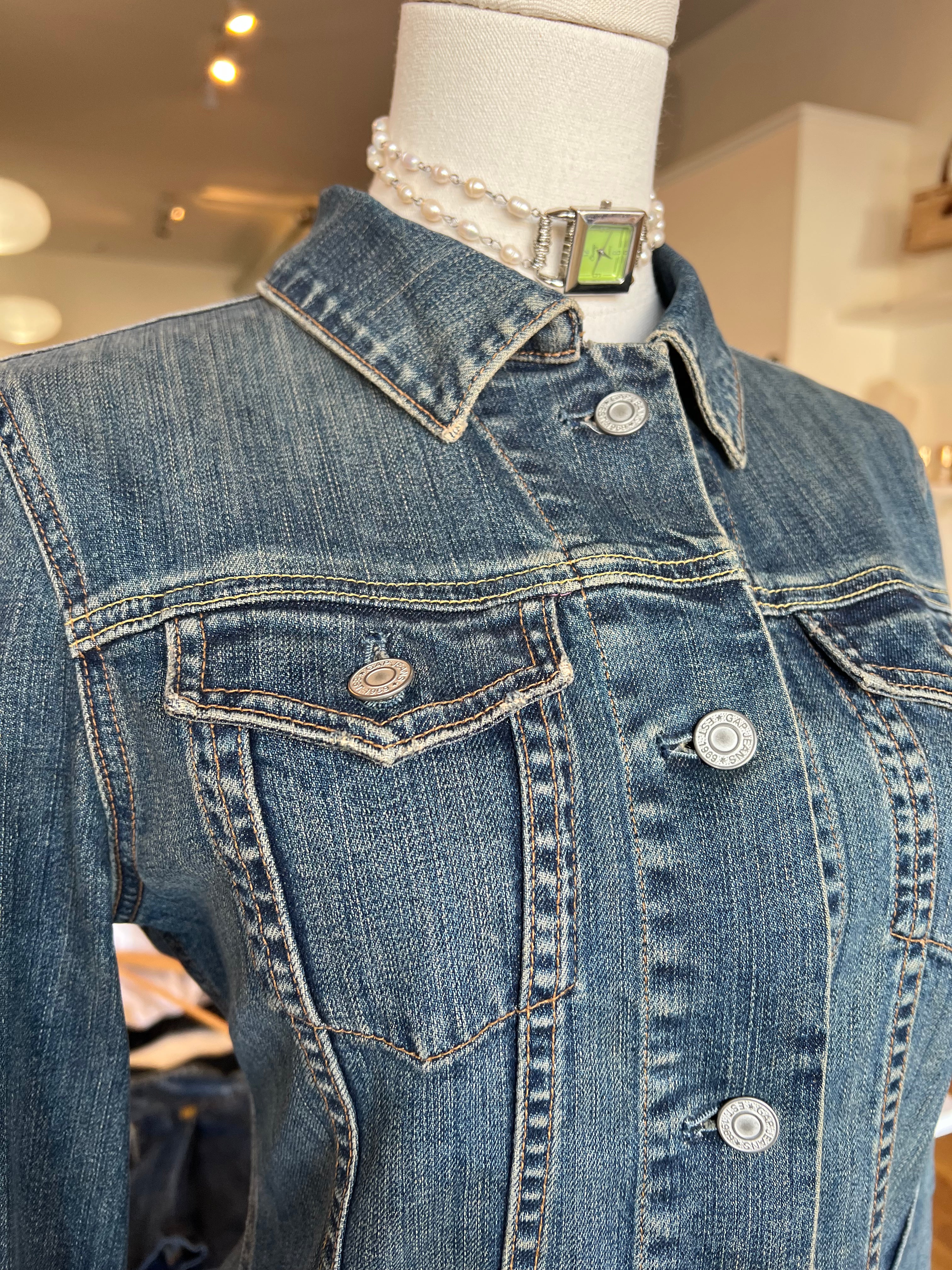 Vintage Y2K Midwash Gap Trucker (S/M)