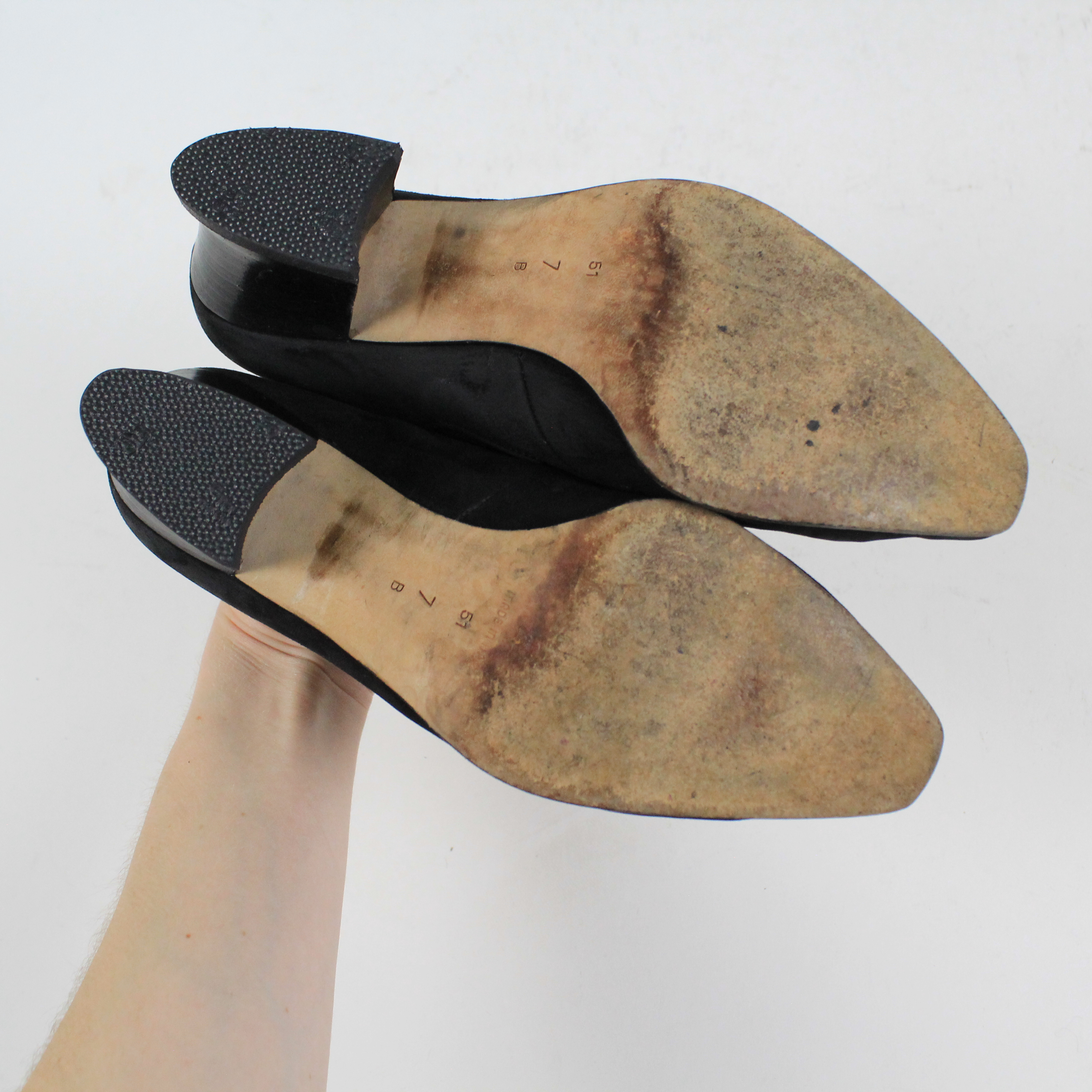 90s Italian Vintage Suede Boots (US 7)