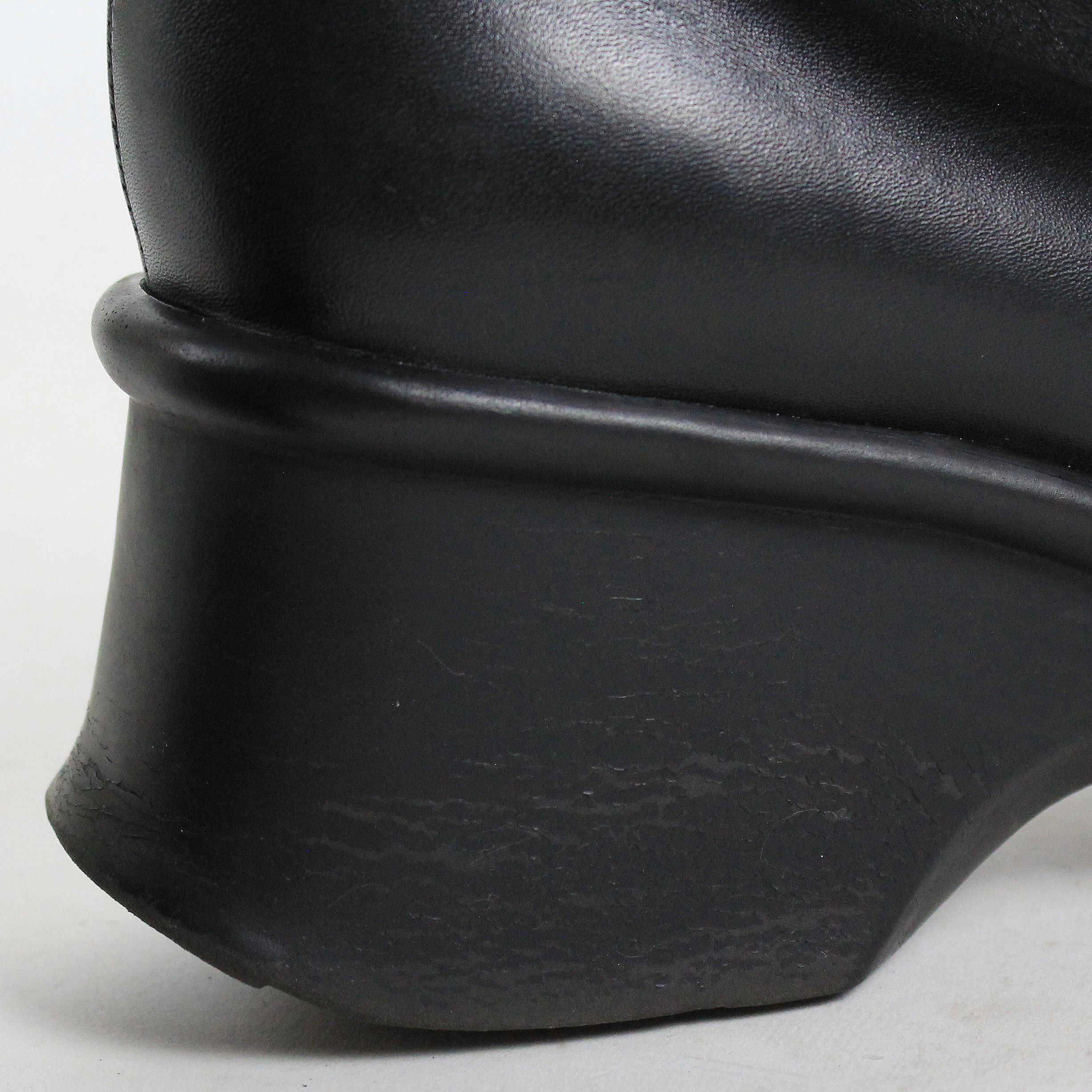 Vintage Leather Cyber Boots (US 7.5)