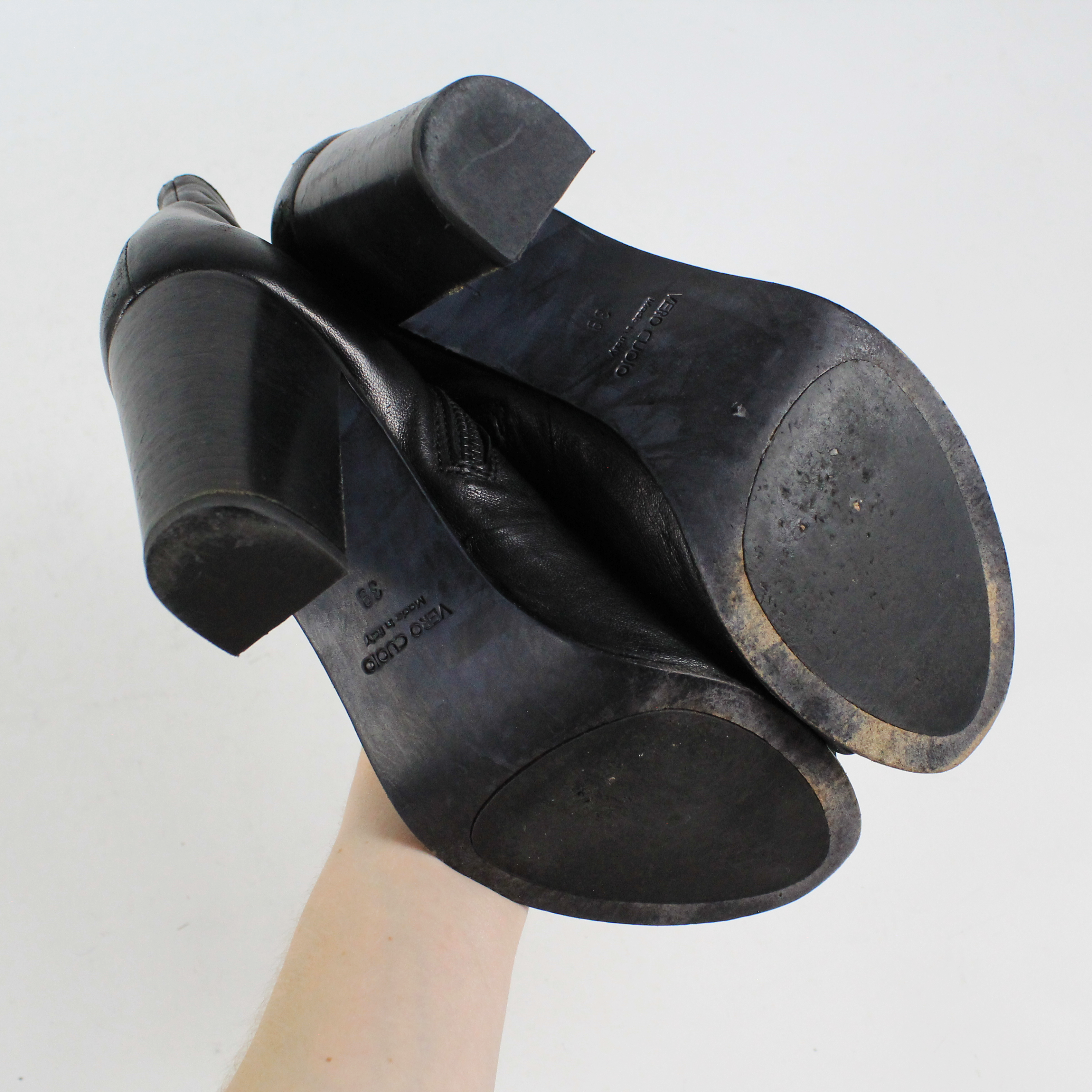 Italian Vintage Leather Ankle Boots (EU 39)