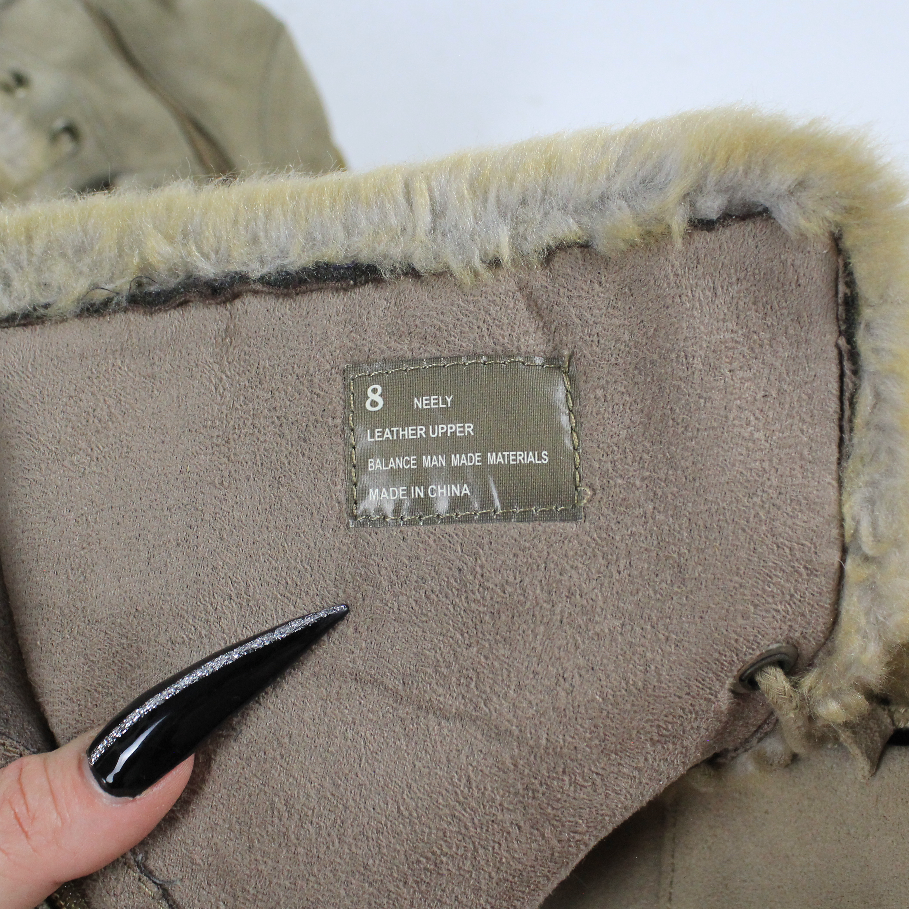 Y2K REPORT Platform Furry Boots (US 8)