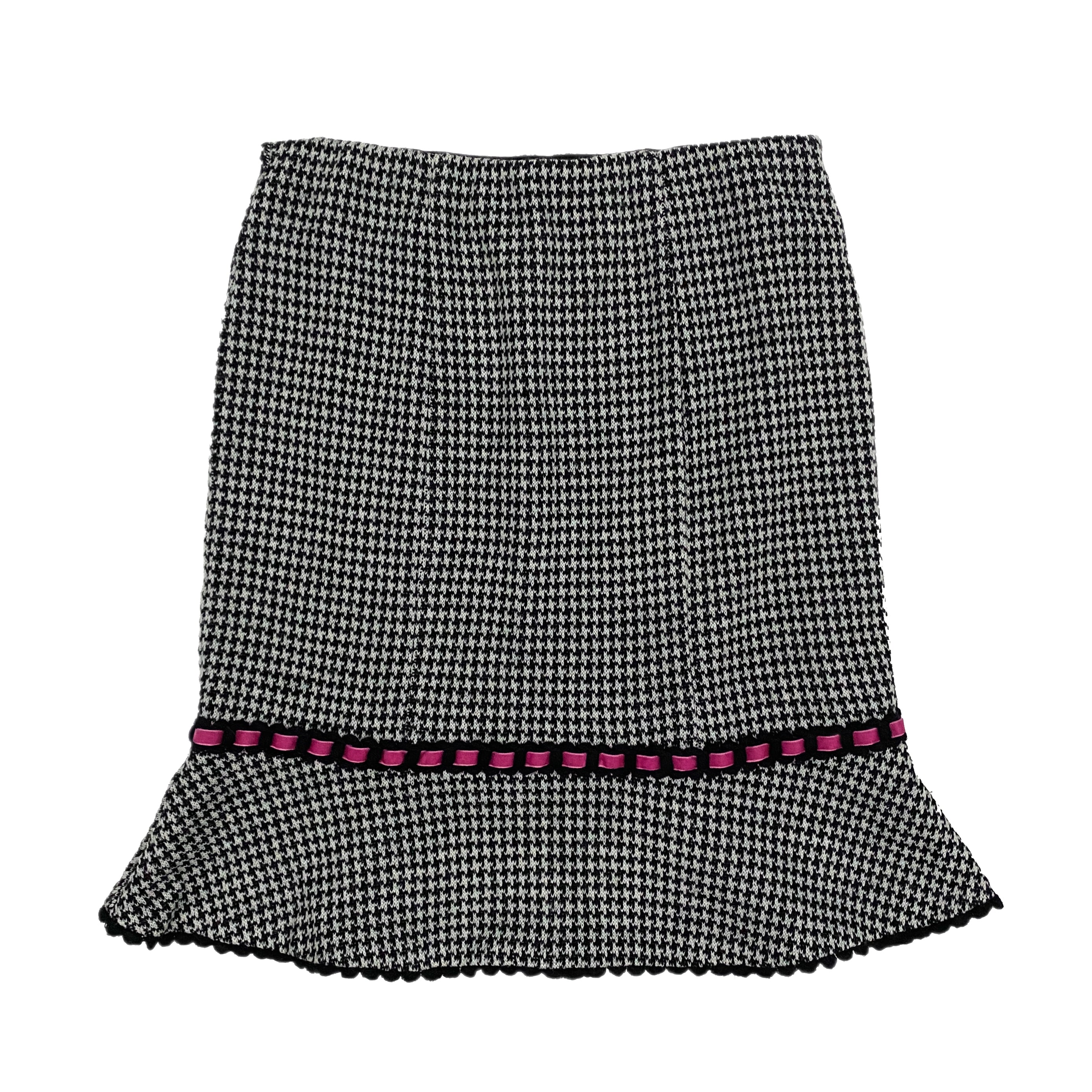 Nanette Lepore midi skirt 🎀 ugh this is such a... - Depop Nanette Lepore midi skirt 🎀 ugh this is such a... - Depop