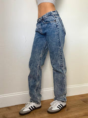 Vintage Acid Wash Low Rise Levi's Jeans (M)